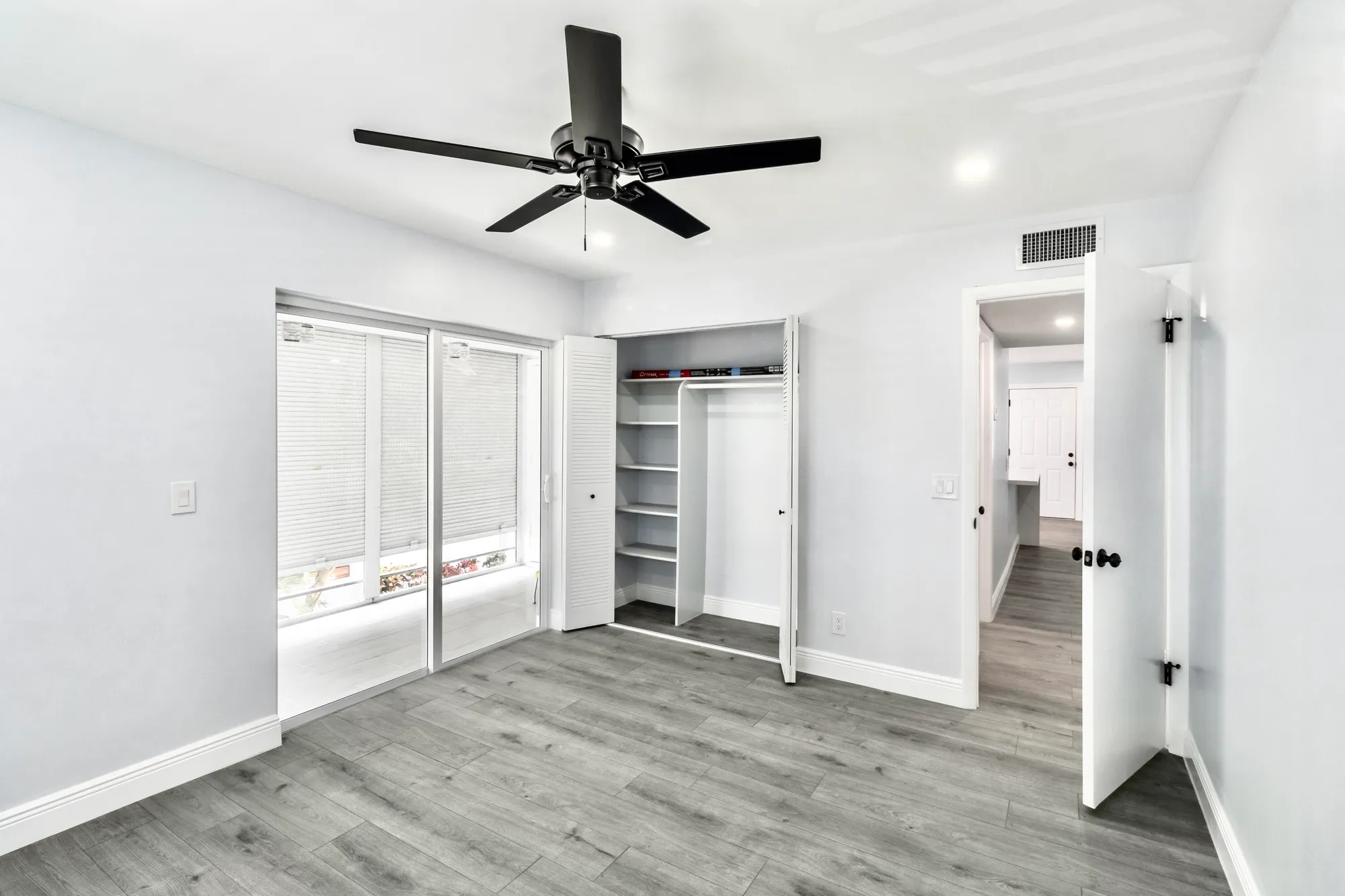 Property Slideshow image 11 of 77 | 29 burgundy a, Delray Beach, FL, 33484