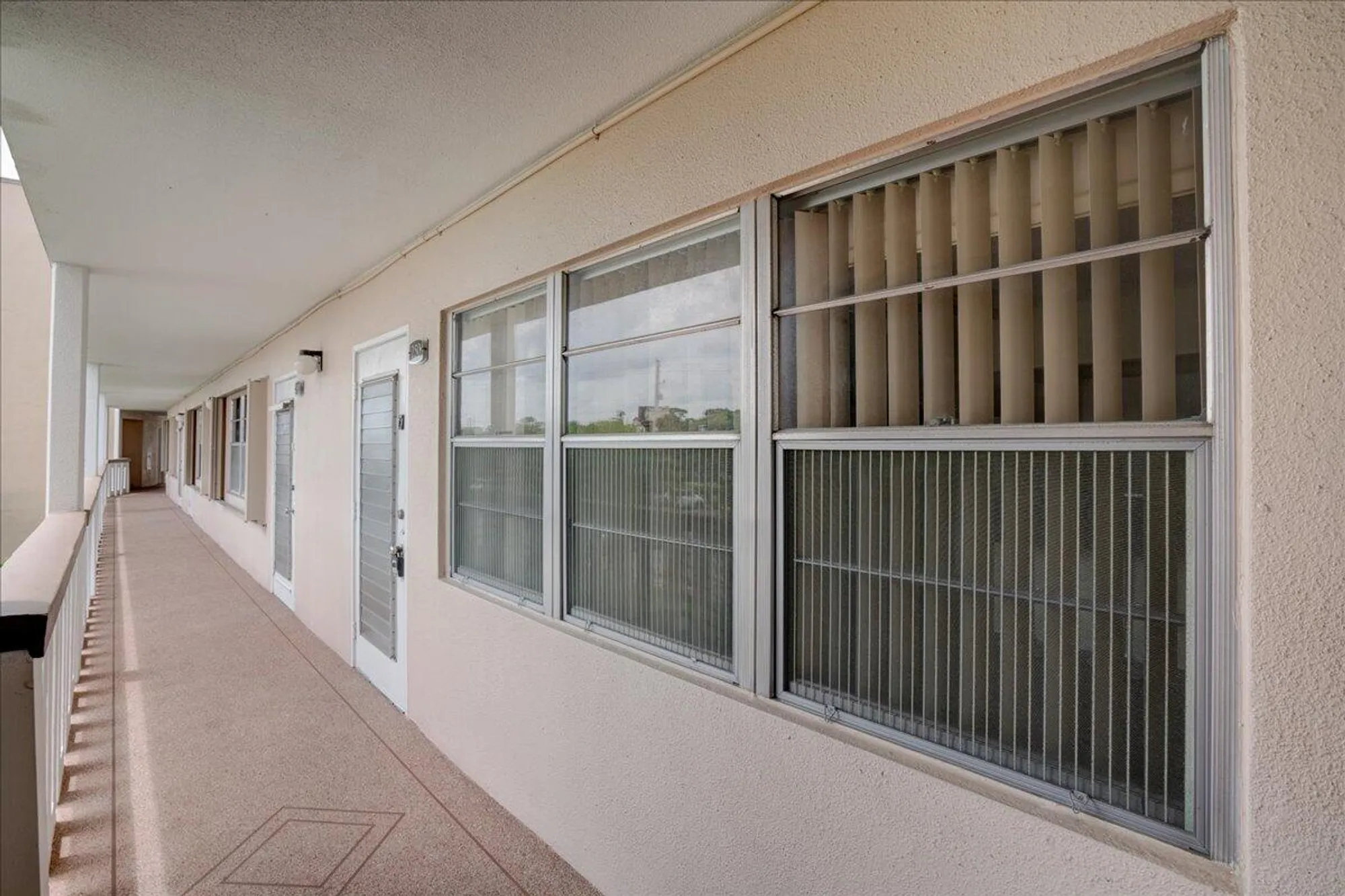 Property Slideshow image 3 of 26 | 250 southampton c, West Palm Beach, FL, 33417