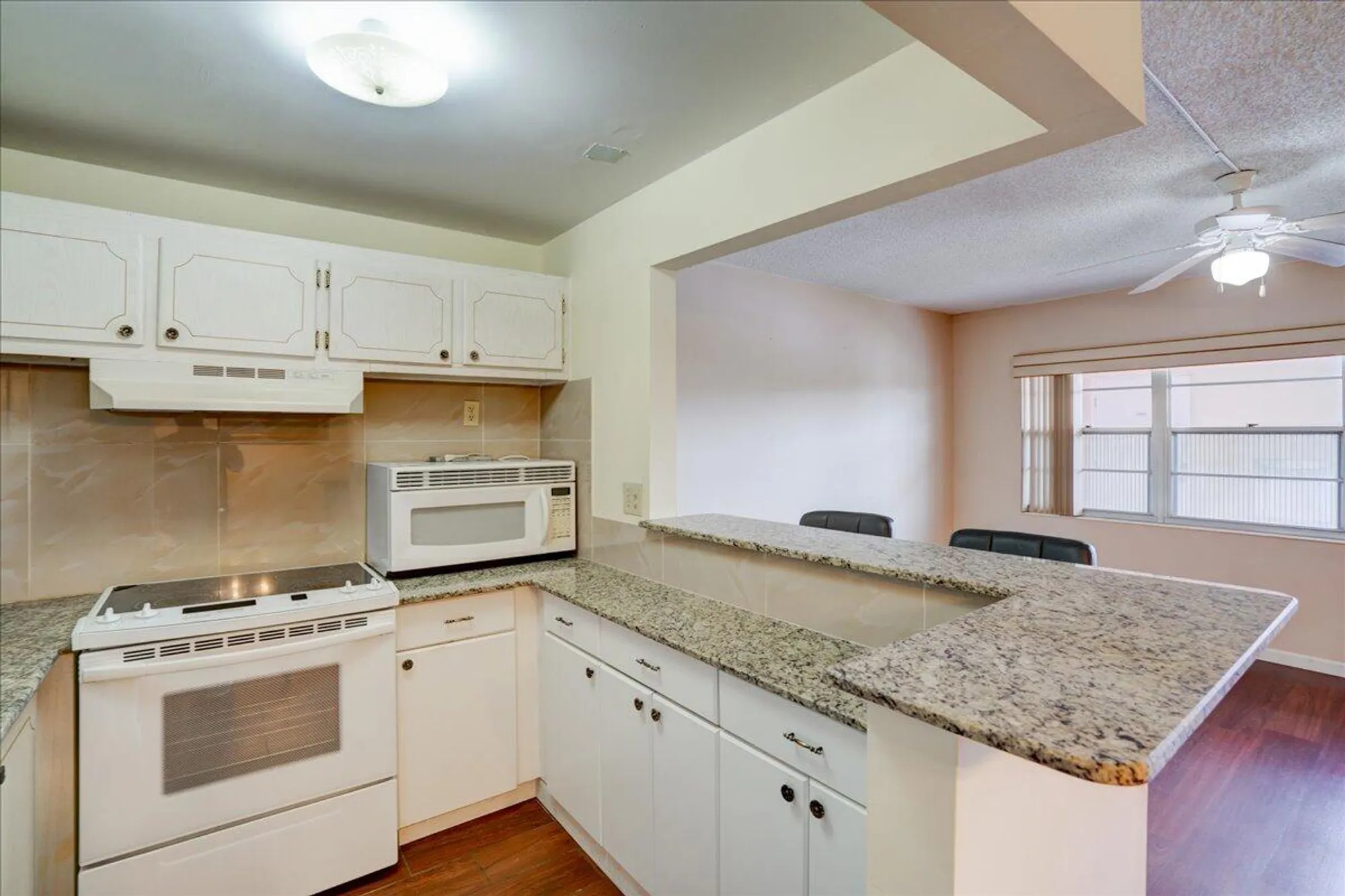 Property Slideshow image 10 of 26 | 250 southampton c, West Palm Beach, FL, 33417