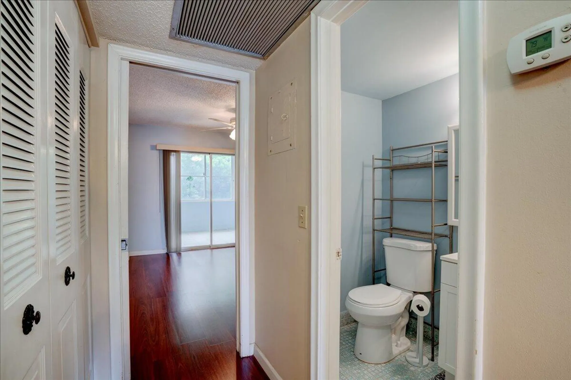 Property Slideshow image 13 of 26 | 250 southampton c, West Palm Beach, FL, 33417