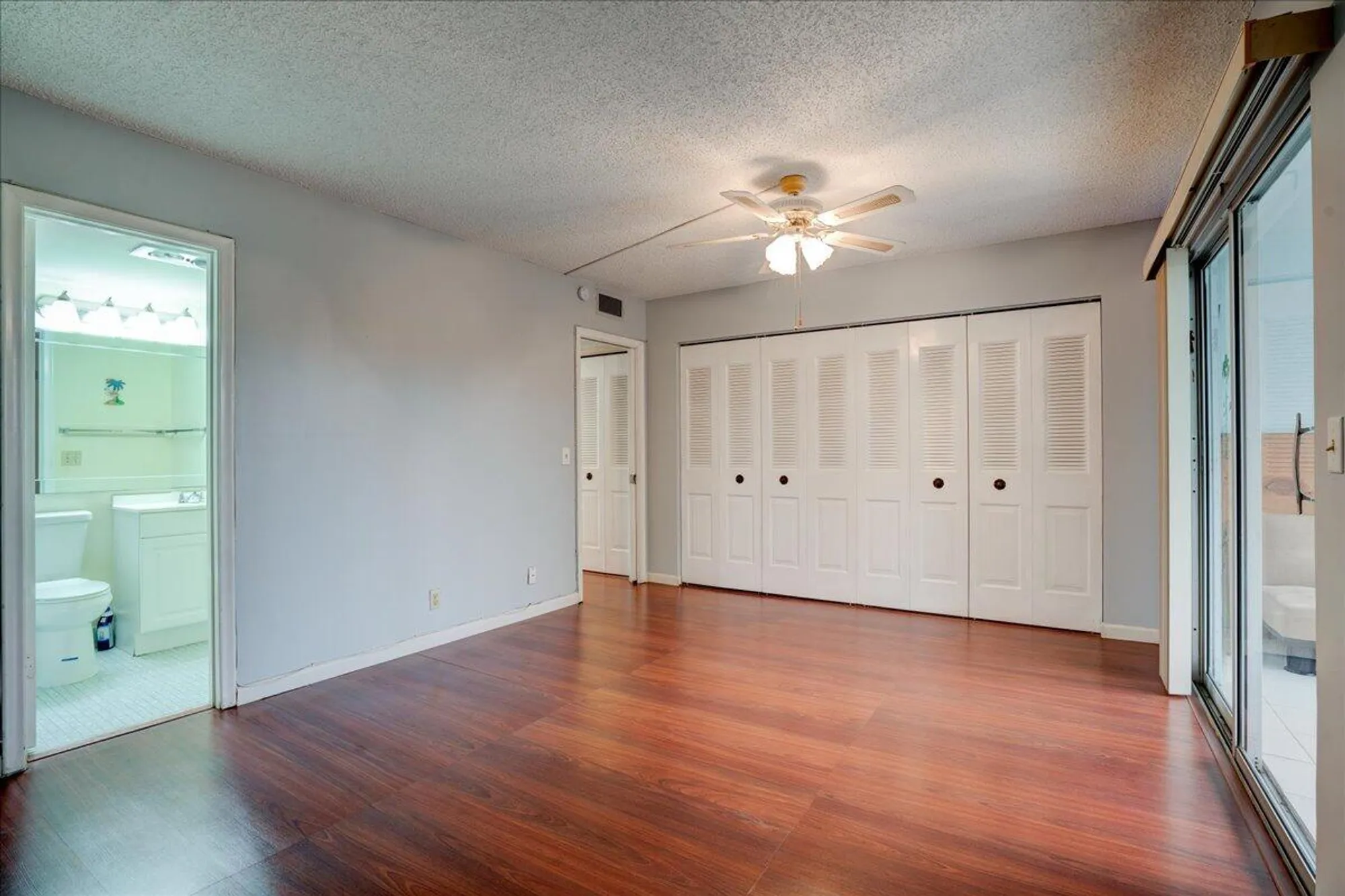 Property Slideshow image 17 of 26 | 250 southampton c, West Palm Beach, FL, 33417