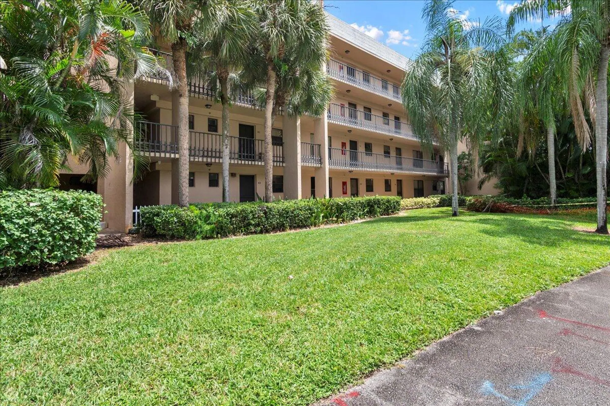 Property Slideshow image 1 of 41 | 4760 lucerne lakes blvd 105, Lake Worth, FL, 33467