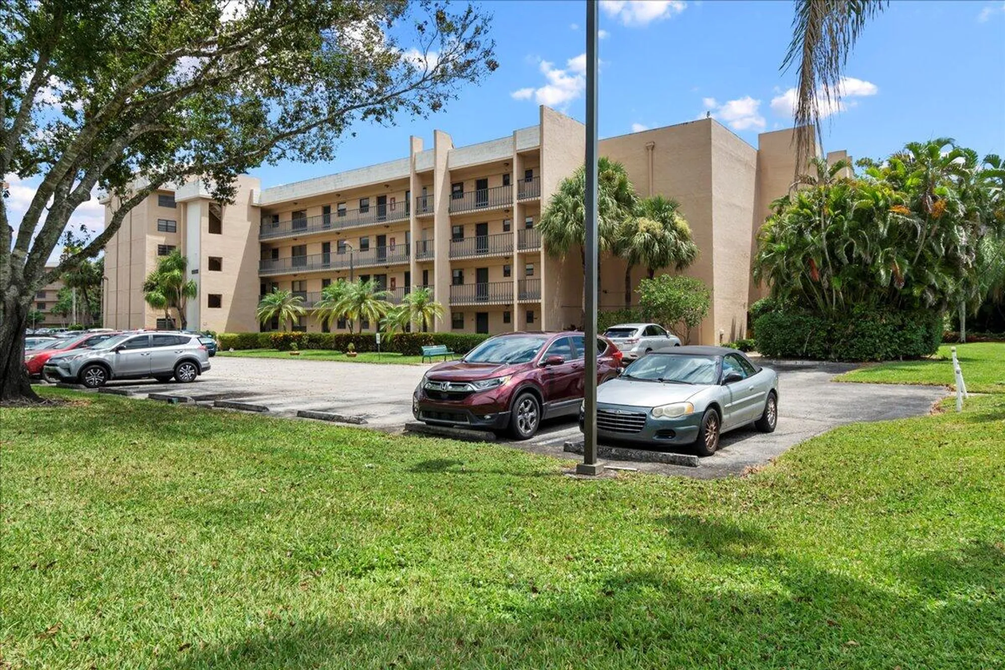 Property Slideshow image 2 of 41 | 4760 lucerne lakes blvd 105, Lake Worth, FL, 33467