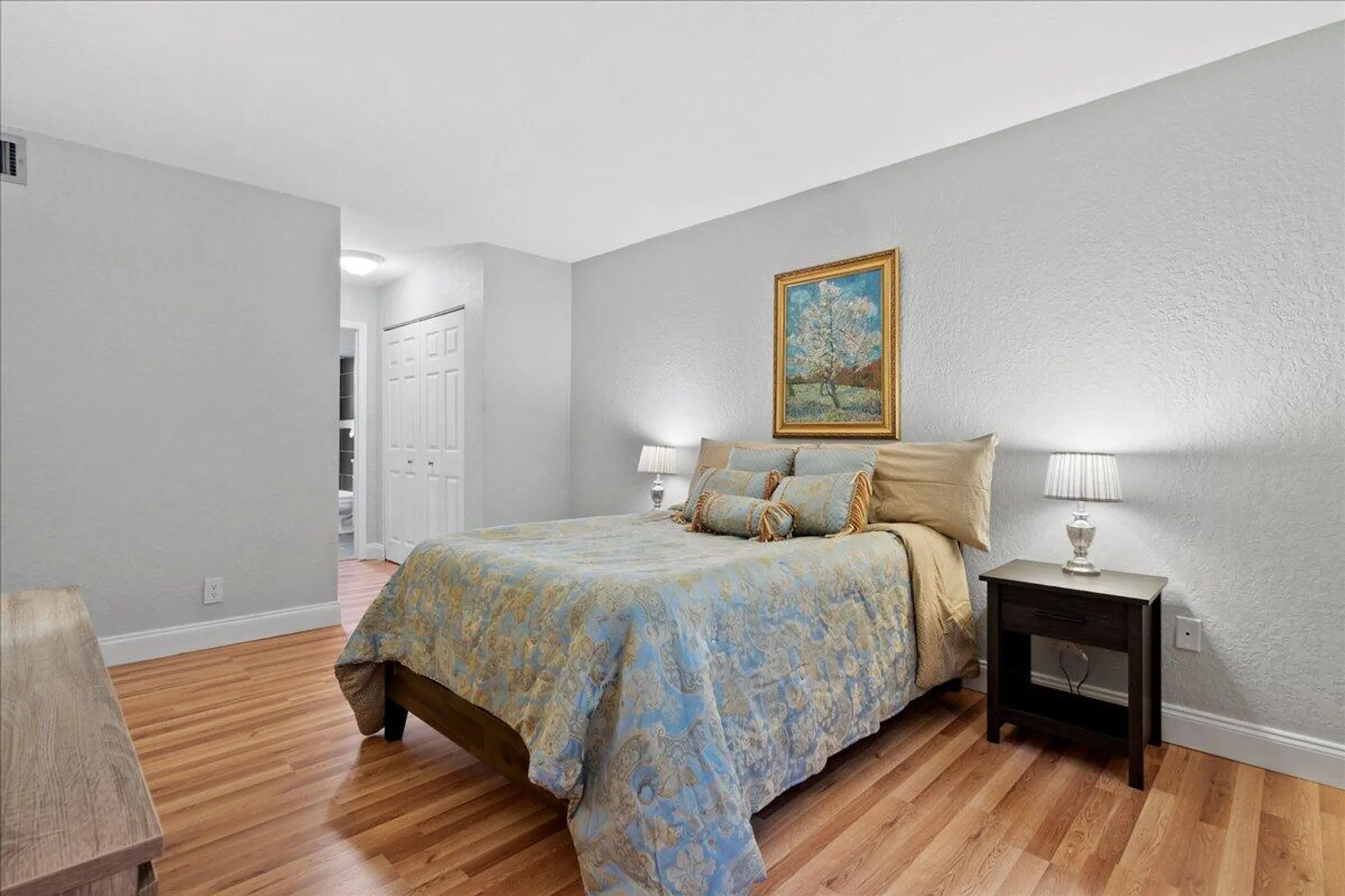 Property Slideshow image 16 of 41 | 4760 lucerne lakes blvd 105, Lake Worth, FL, 33467