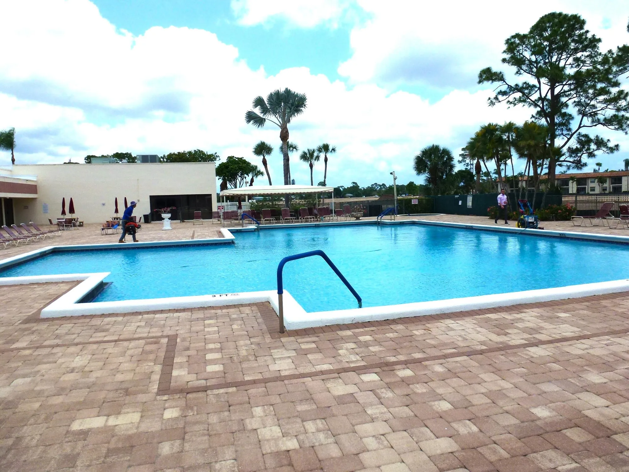 Property Slideshow image 3 of 39 | 7586 tahiti ln 201, Lake Worth, FL, 33467