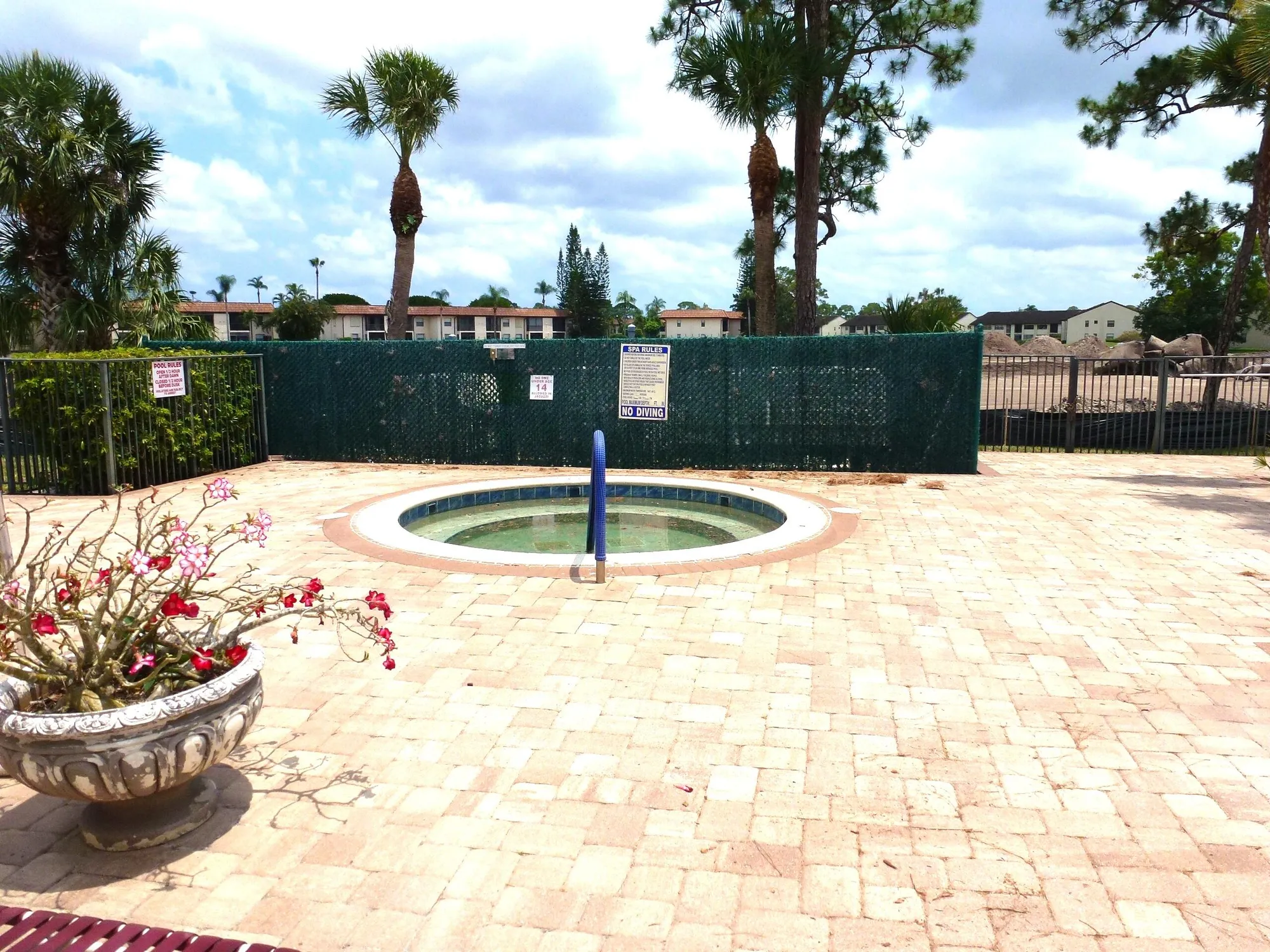 Property Slideshow image 6 of 39 | 7586 tahiti ln 201, Lake Worth, FL, 33467
