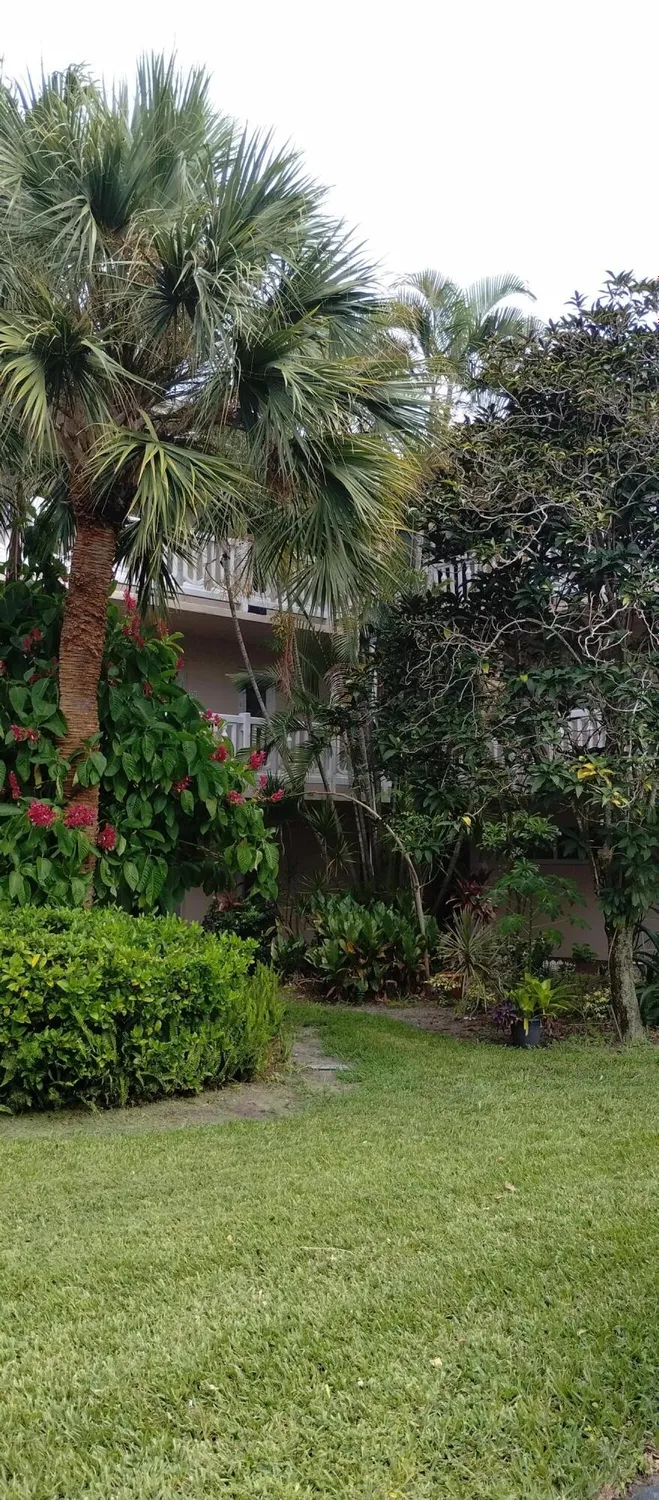 Property Slideshow image 19 of 29 | 2647 garden dr 110, Lake Worth, FL, 33461