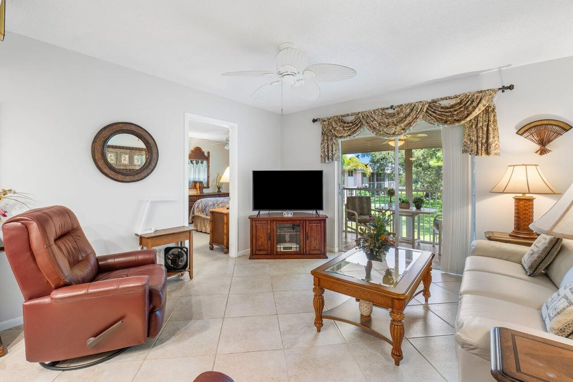 Property Slideshow image 4 of 37 | 18081 se country club dr bldg 18 unit 176, Jupiter, FL, 33469