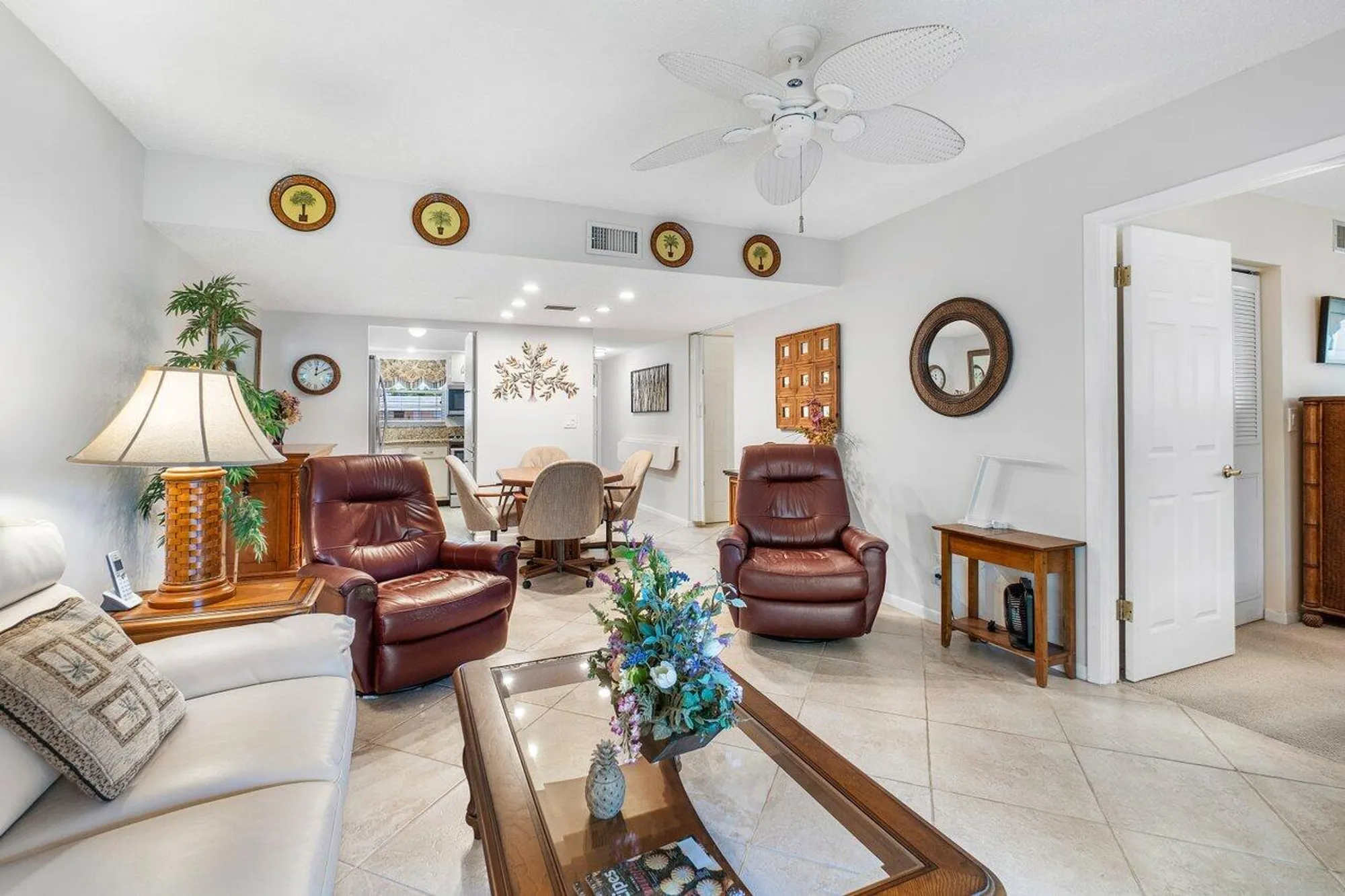 Property Slideshow image 5 of 37 | 18081 se country club dr bldg 18 unit 176, Jupiter, FL, 33469