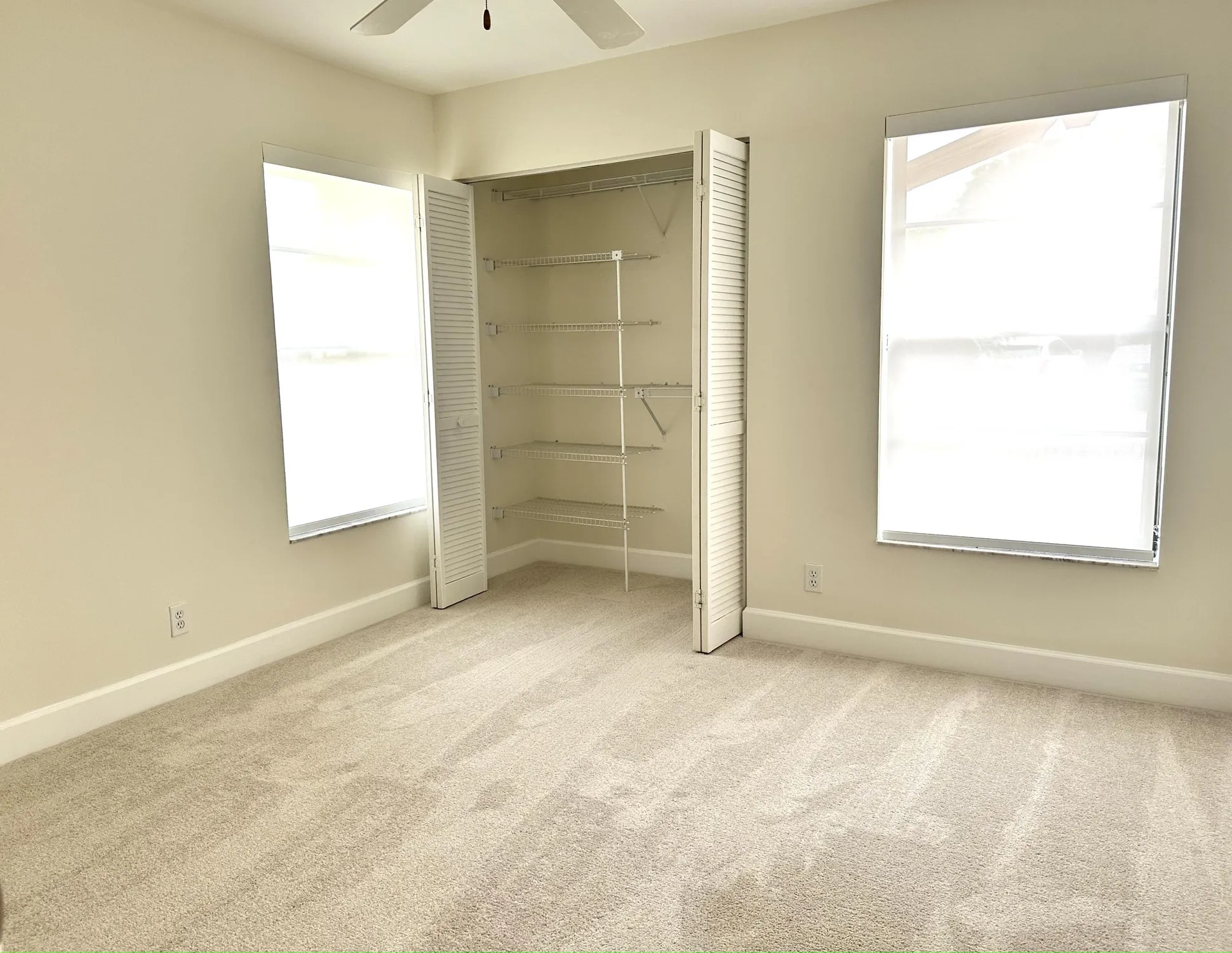 Property Slideshow image 17 of 30 | 6410 royal manor cir, Delray Beach, FL, 33484