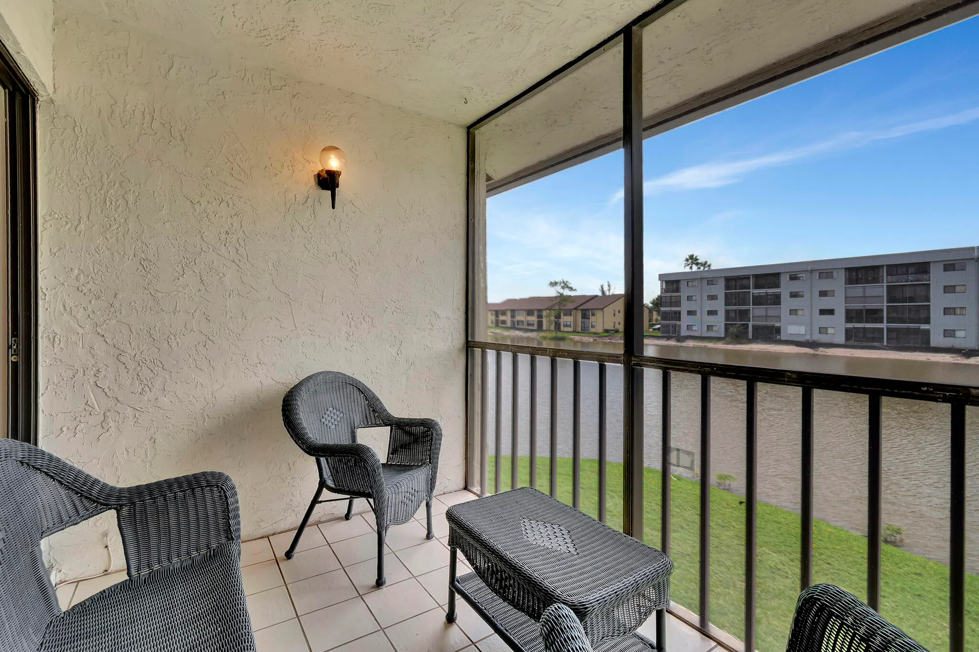 Property Slideshow image 20 of 61 | 7618 tahiti ln 201, Lake Worth, FL, 33467