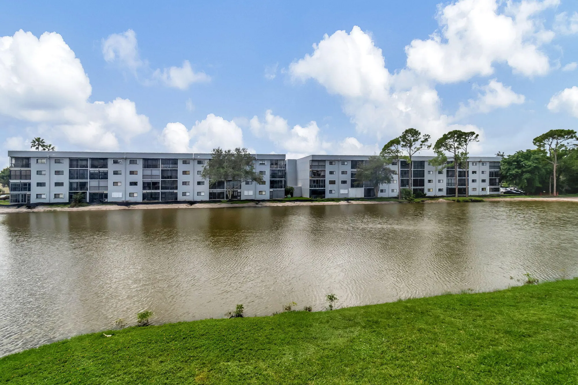 Property Slideshow image 44 of 61 | 7618 tahiti ln 201, Lake Worth, FL, 33467