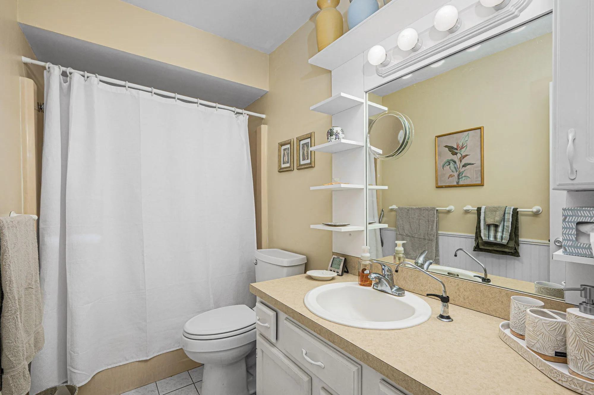 Property Slideshow image 15 of 22 | 1225 nw 21st st 708, Stuart, FL, 34994