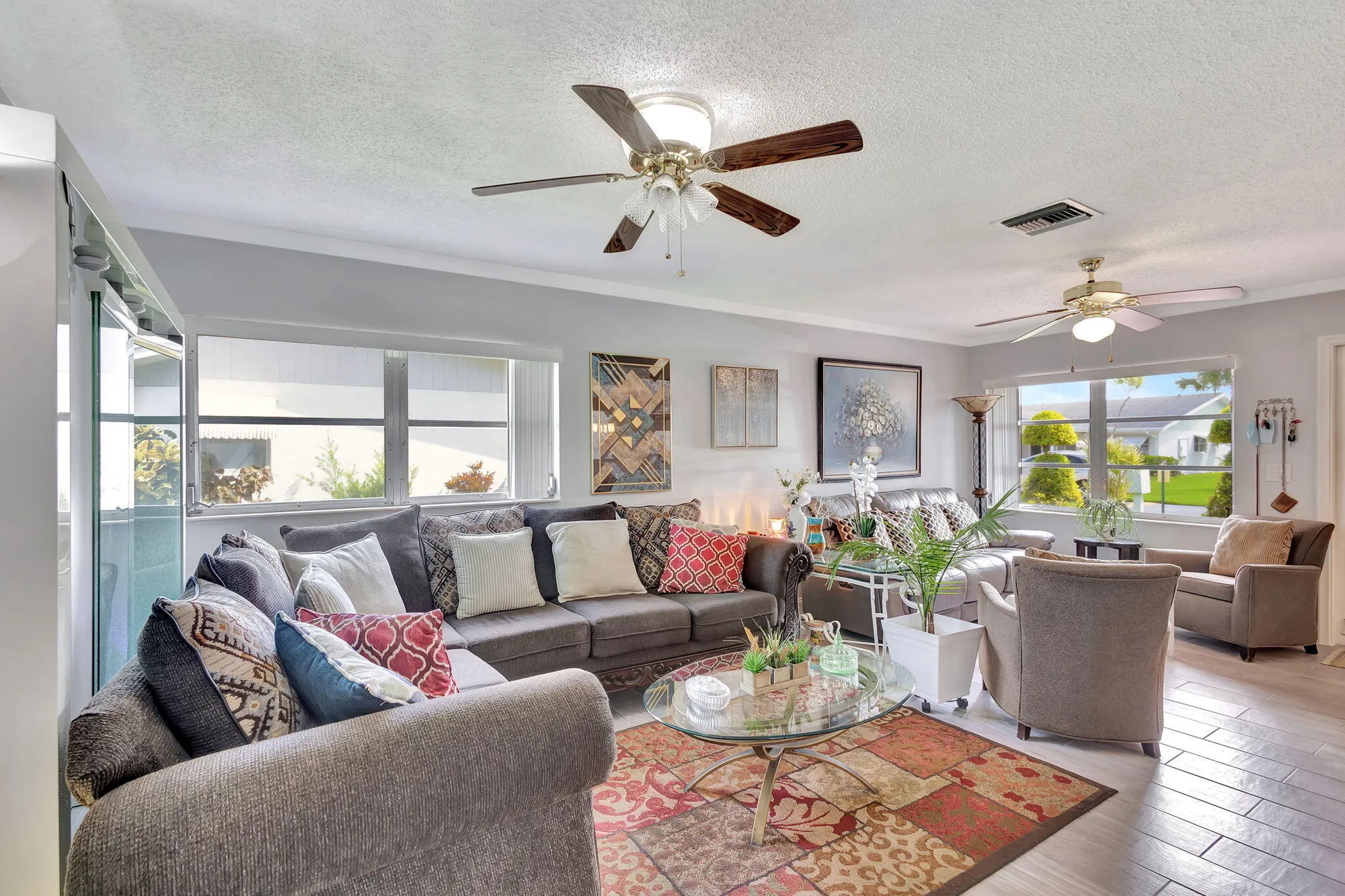 Property Slideshow image 25 of 85 | 3411 christopher st, West Palm Beach, FL, 33417