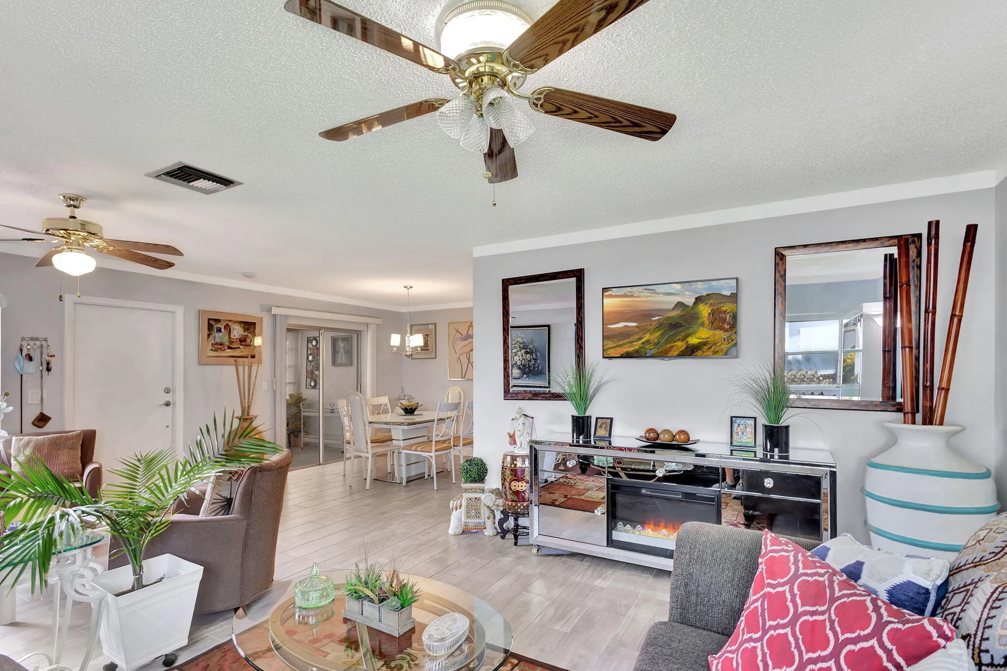 Property Slideshow image 27 of 85 | 3411 christopher st, West Palm Beach, FL, 33417