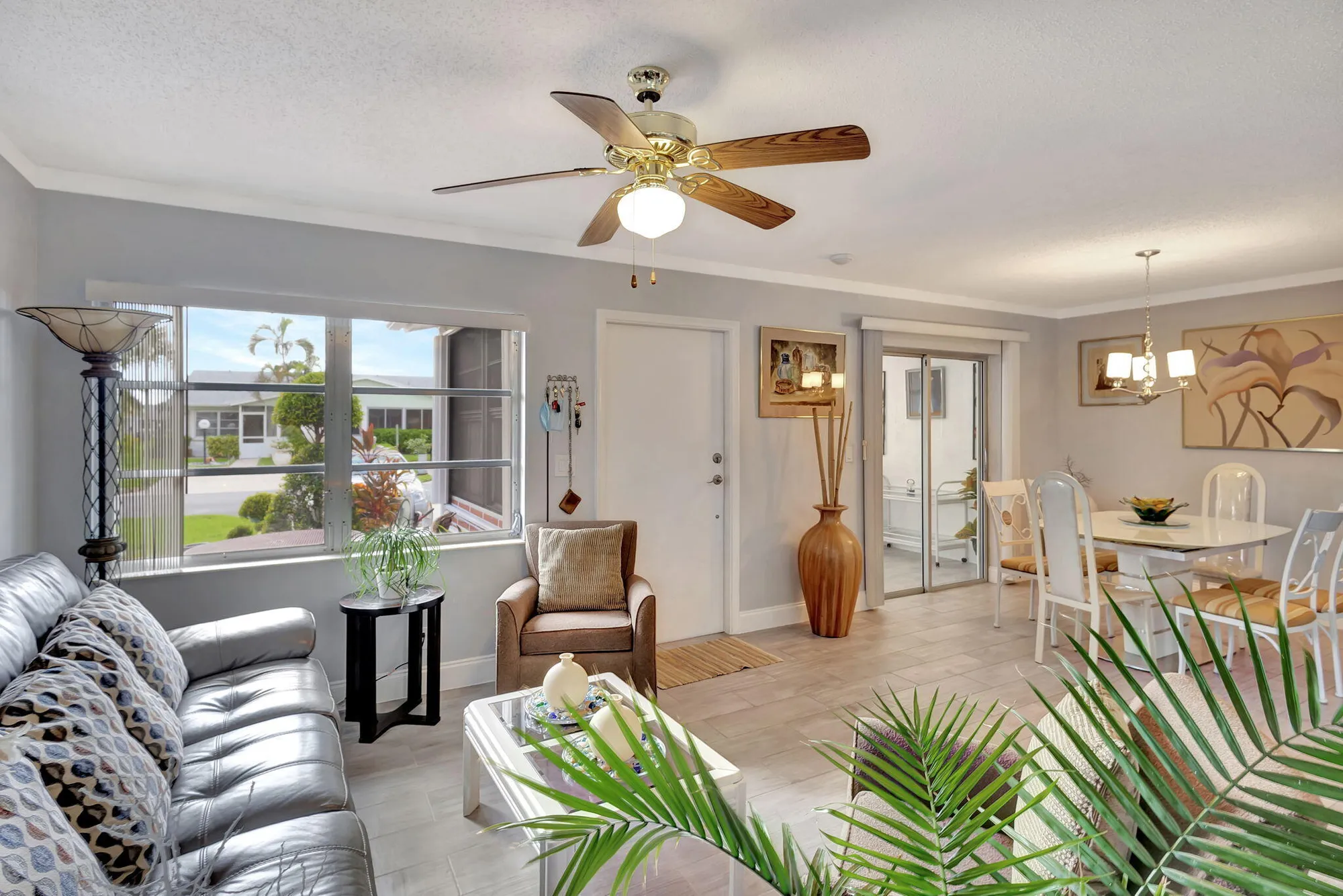 Property Slideshow image 33 of 85 | 3411 christopher st, West Palm Beach, FL, 33417