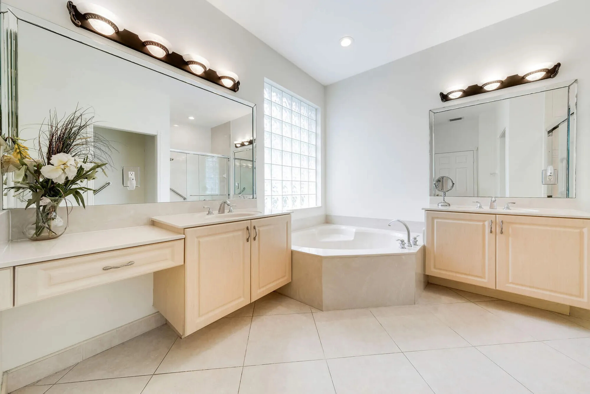 Property Slideshow image 14 of 74 | 8200 playa del sur blvd, Lake Worth, FL, 33467