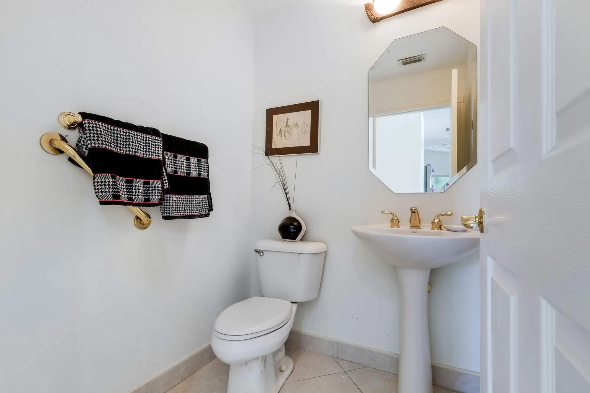 Property Slideshow image 15 of 74 | 8200 playa del sur blvd, Lake Worth, FL, 33467