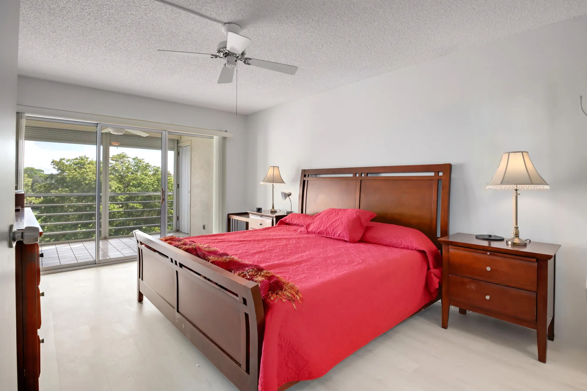Property Slideshow image 13 of 27 | 3593 birdie dr apt 507, Lake Worth, FL, 33467