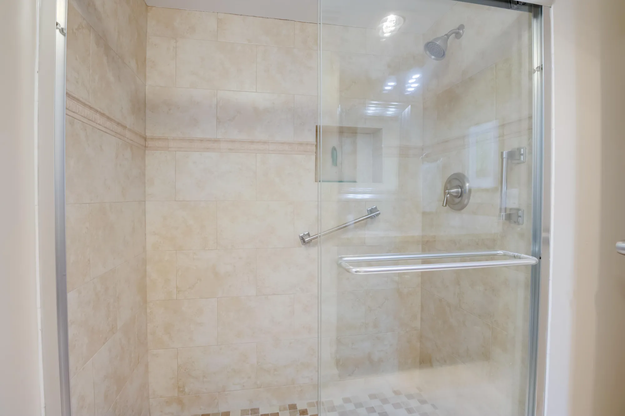 Property Slideshow image 18 of 27 | 3593 birdie dr apt 507, Lake Worth, FL, 33467