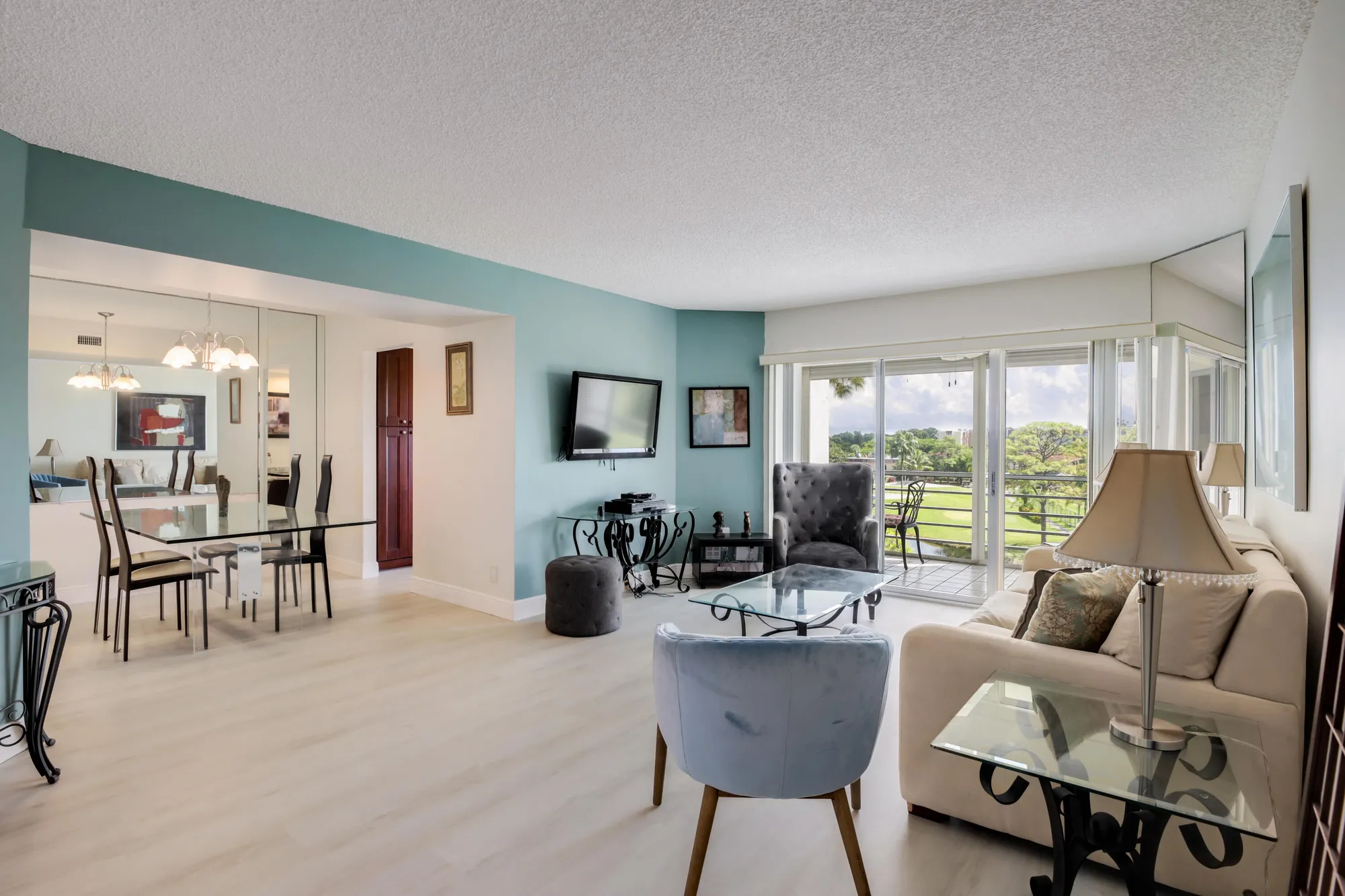 Property Slideshow image 2 of 27 | 3593 birdie dr apt 507, Lake Worth, FL, 33467