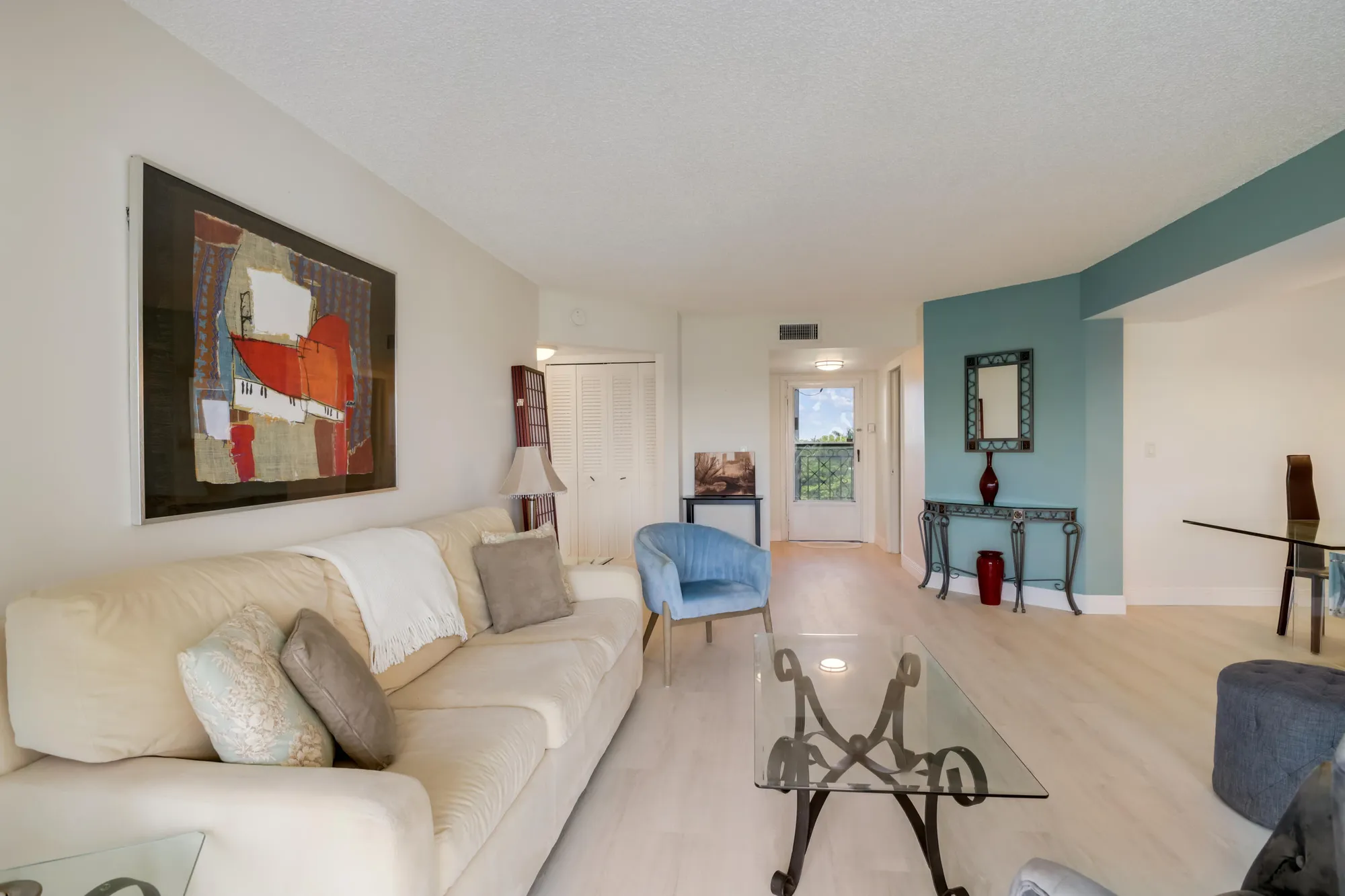 Property Slideshow image 9 of 27 | 3593 birdie dr apt 507, Lake Worth, FL, 33467