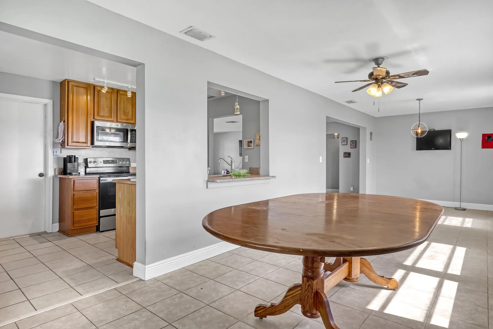 Property Slideshow image 18 of 45 | 5126 michael dr, West Palm Beach, FL, 33417