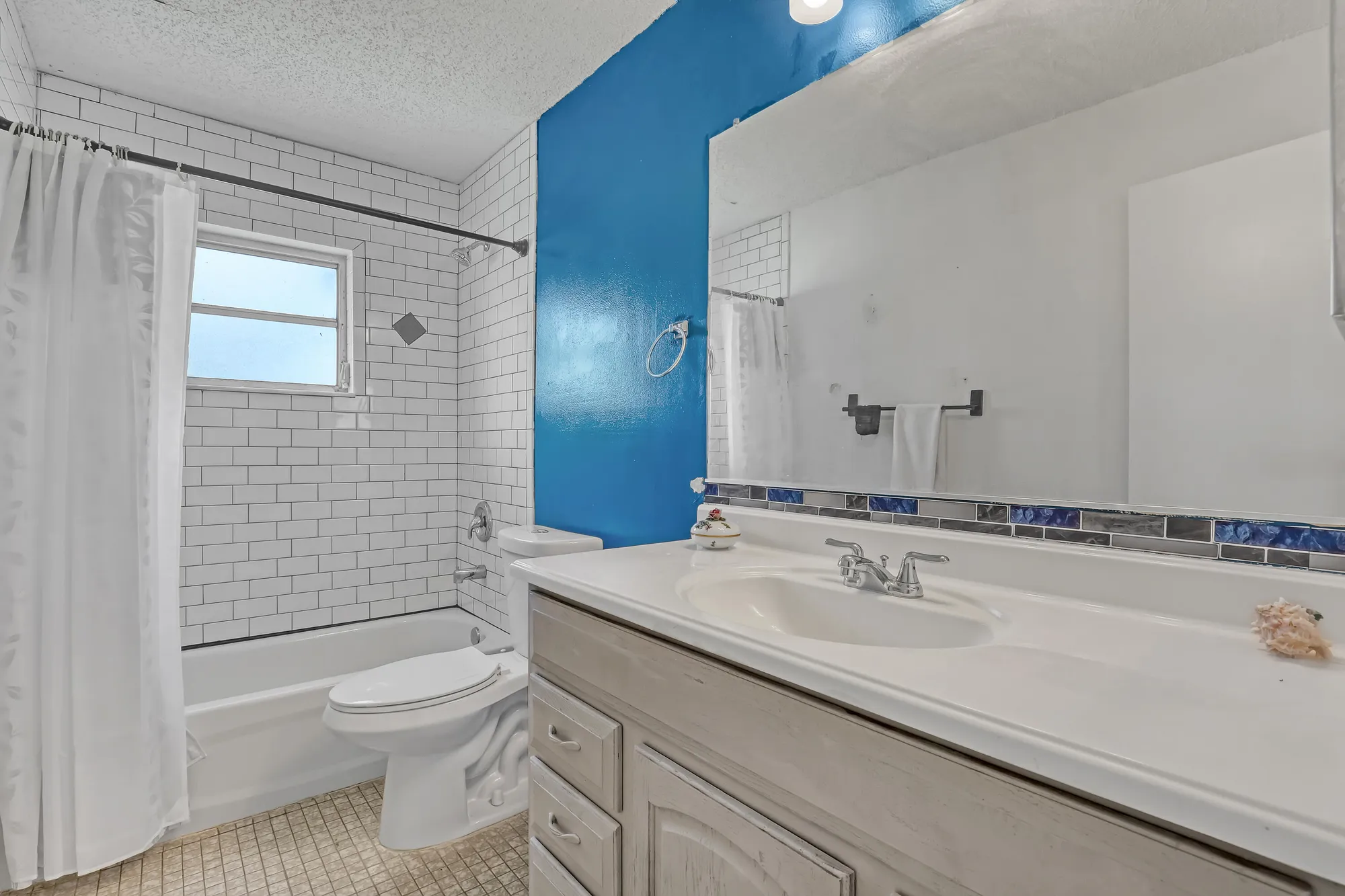 Property Slideshow image 30 of 45 | 5126 michael dr, West Palm Beach, FL, 33417