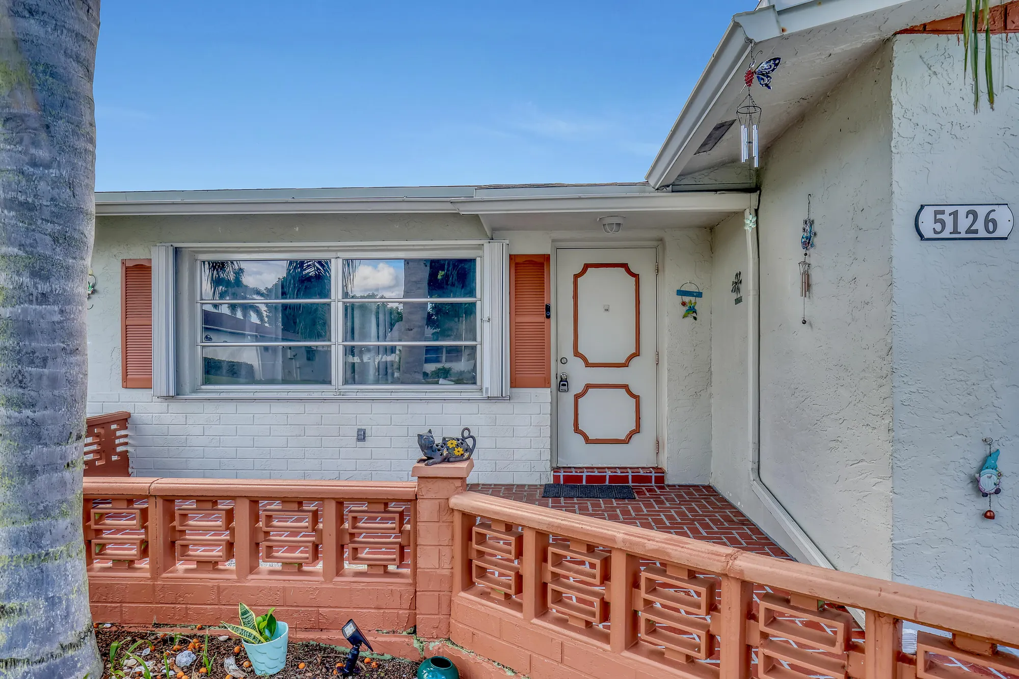 Property Slideshow image 5 of 45 | 5126 michael dr, West Palm Beach, FL, 33417