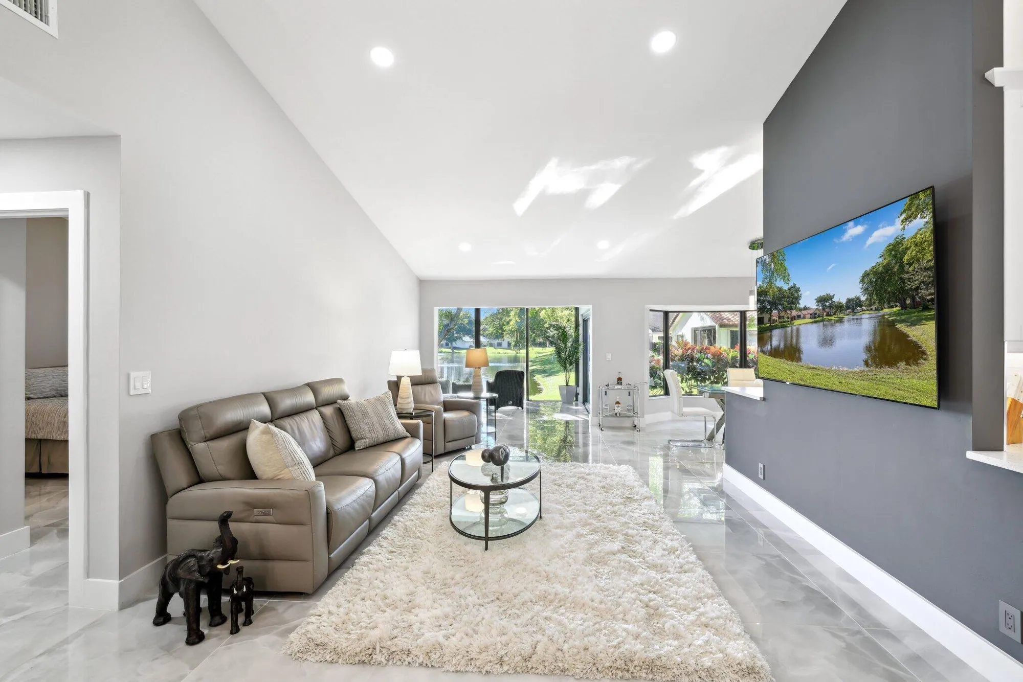 Property Slideshow image 5 of 52 | 4847 boxwood cir, Boynton Beach, FL, 33436