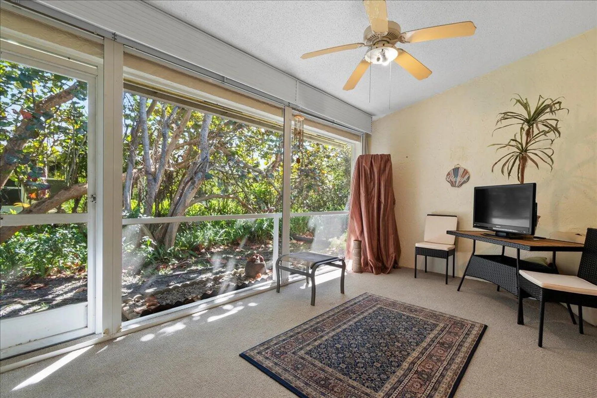 Property Slideshow image 11 of 32 | 8182 se fox hill pl, Hobe Sound, FL, 33455