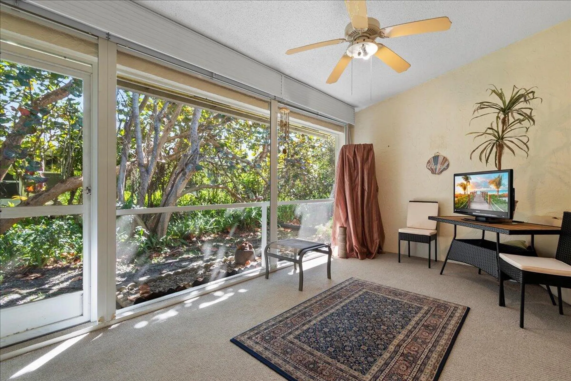 Property Slideshow image 12 of 32 | 8182 se fox hill pl, Hobe Sound, FL, 33455