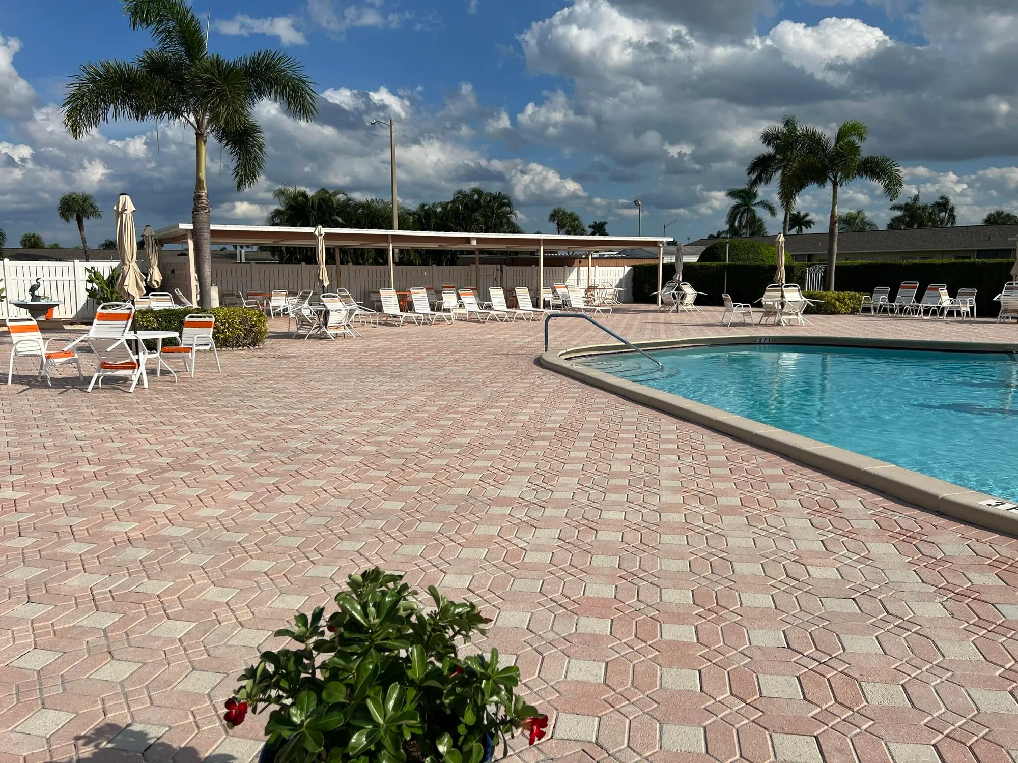 Property Slideshow image 23 of 25 | 2736 dudley dr i, West Palm Beach, FL, 33415