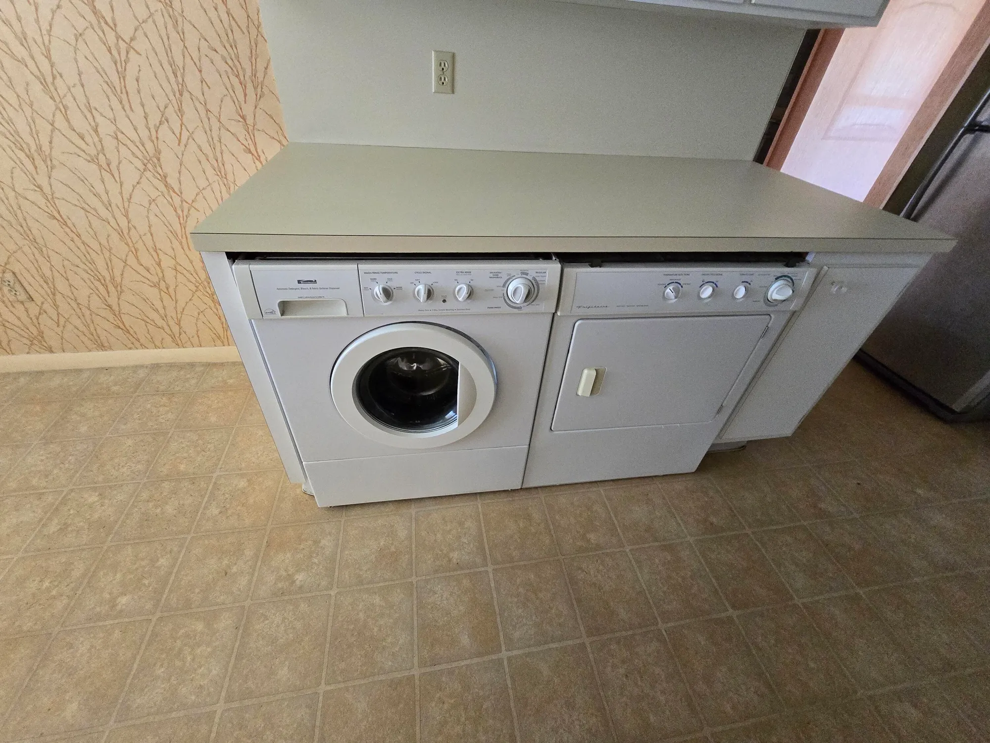 Property Slideshow image 8 of 26 | 17 westgate ln 17h, Boynton Beach, FL, 33436