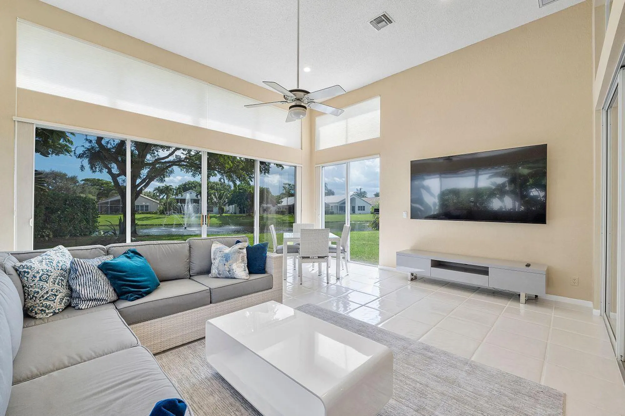 Property Slideshow image 11 of 42 | 6388 three lakes ln, Boynton Beach, FL, 33437
