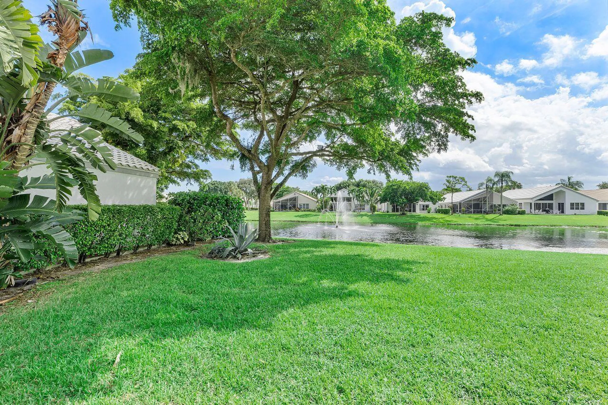 Property Slideshow image 15 of 42 | 6388 three lakes ln, Boynton Beach, FL, 33437