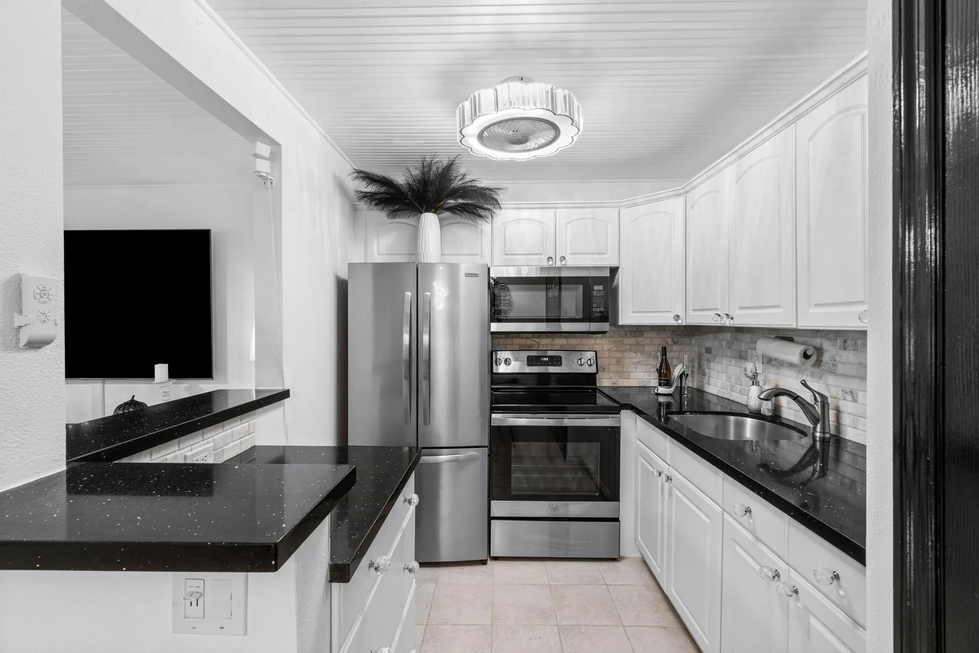 Property Slideshow image 7 of 33 | 340 horizons 102, Boynton Beach, FL, 33435