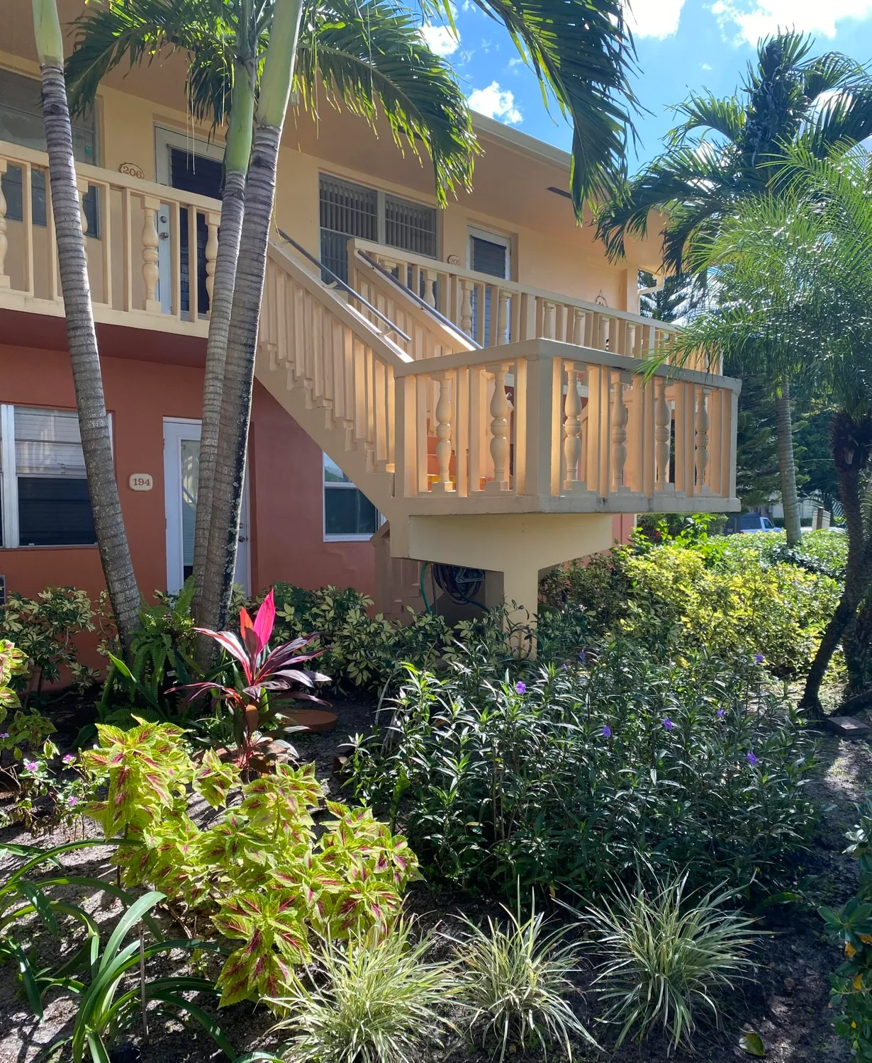 Property Slideshow image 8 of 9 | 205 salisbury i, West Palm Beach, FL, 33417