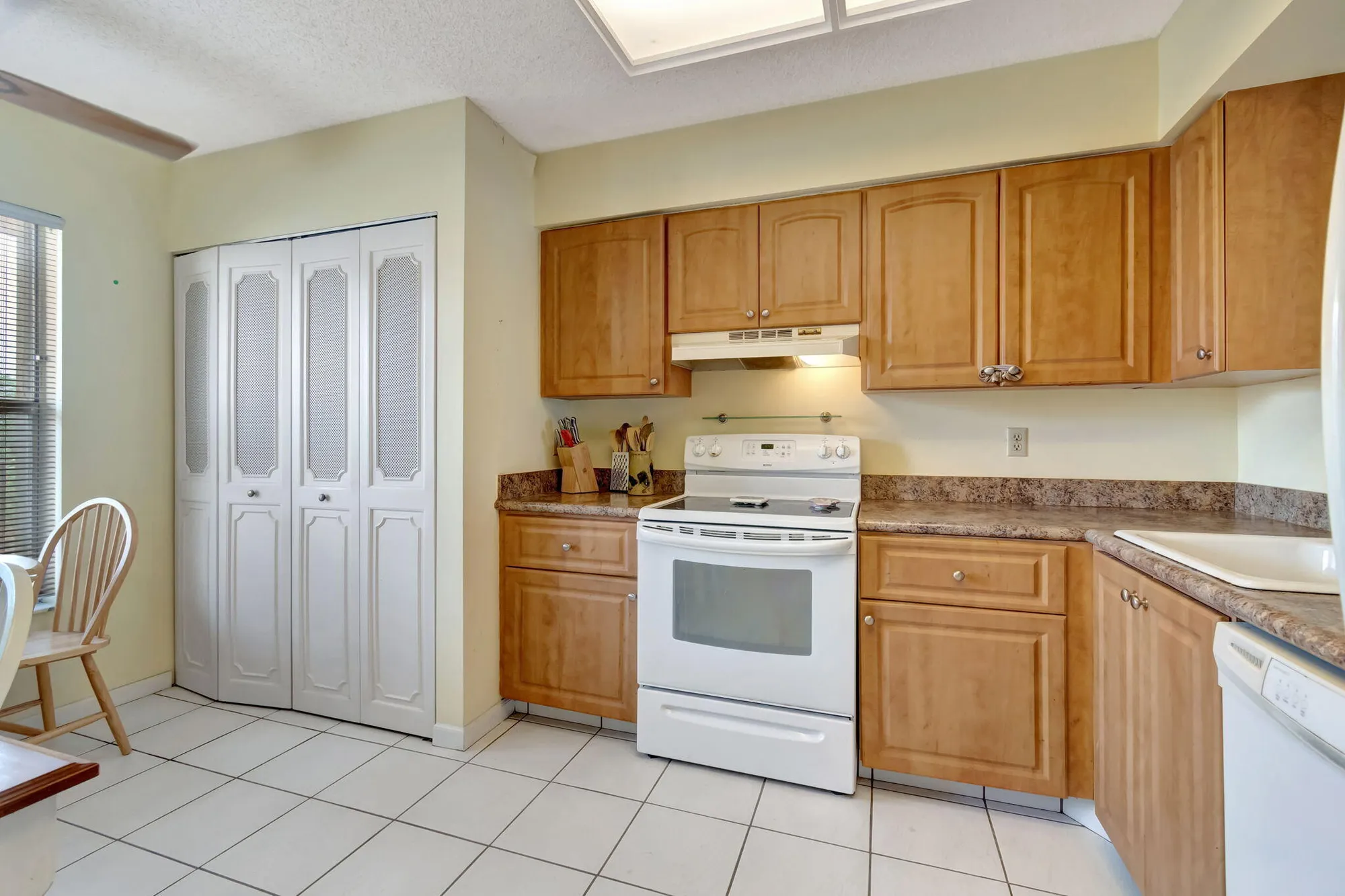 Property Slideshow image 11 of 40 | 14575 bonaire blvd 402, Delray Beach, FL, 33446