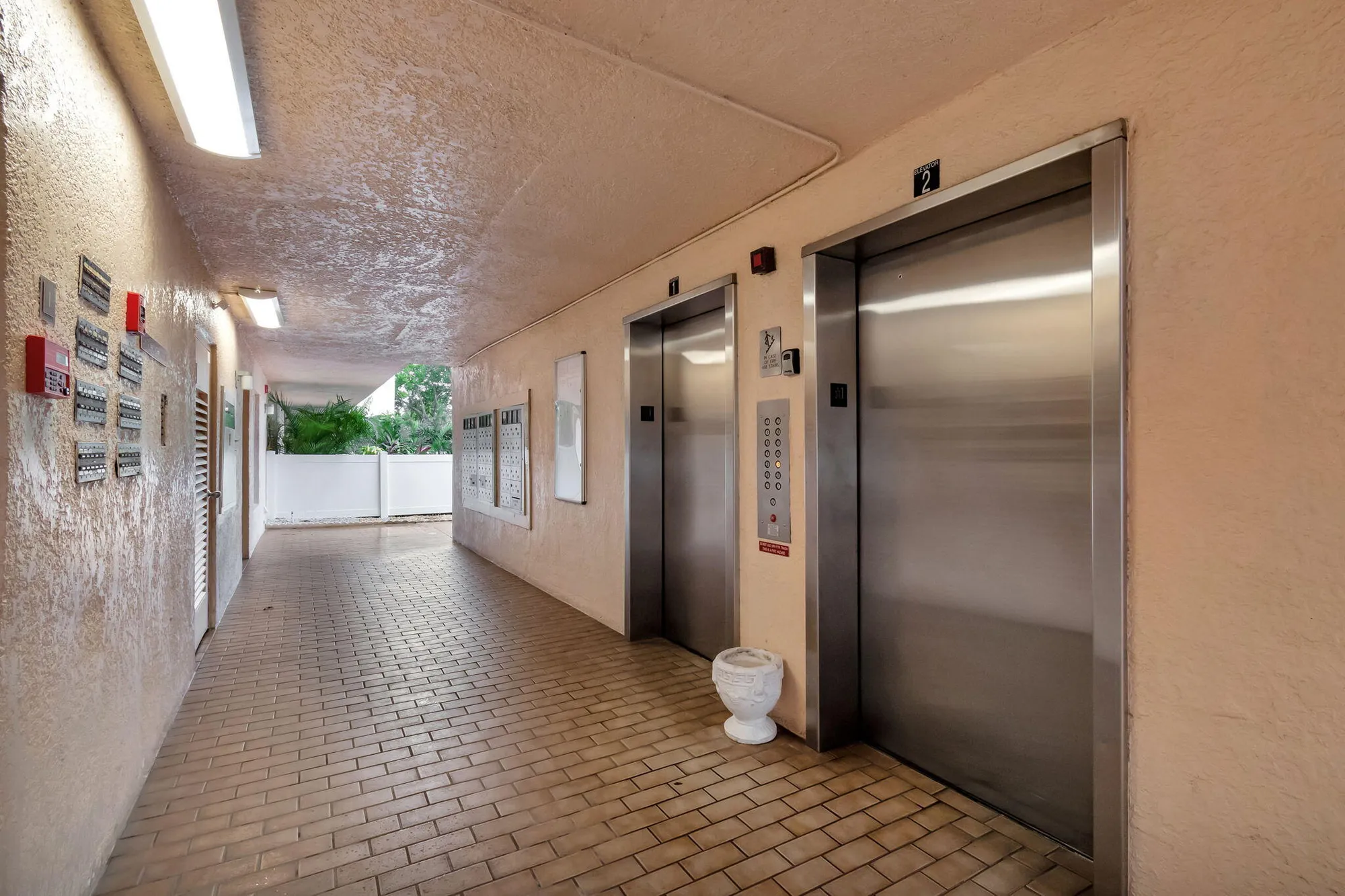 Property Slideshow image 4 of 40 | 14575 bonaire blvd 402, Delray Beach, FL, 33446