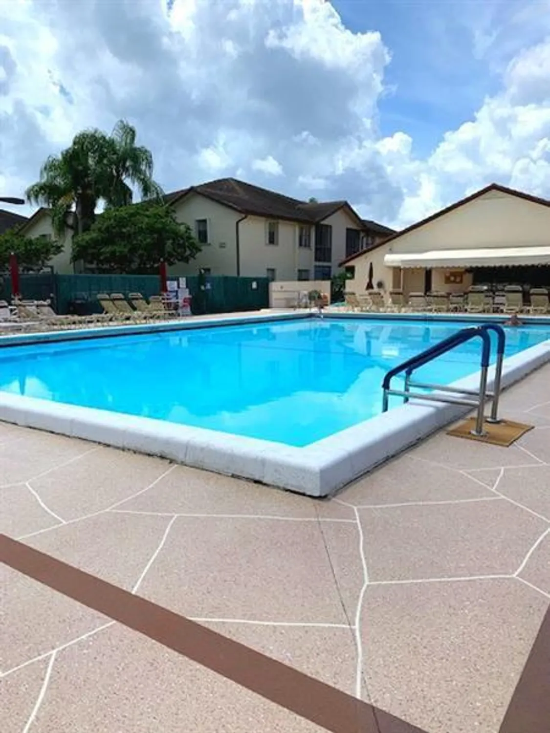 Property Slideshow image 17 of 25 | 7633 tahiti ln 204, Lake Worth, FL, 33467