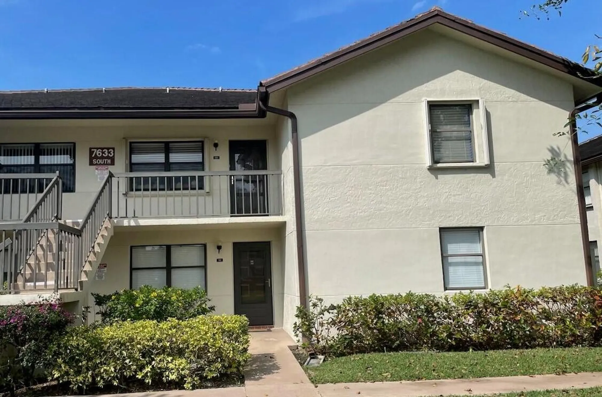 Property Slideshow image 18 of 25 | 7633 tahiti ln 204, Lake Worth, FL, 33467