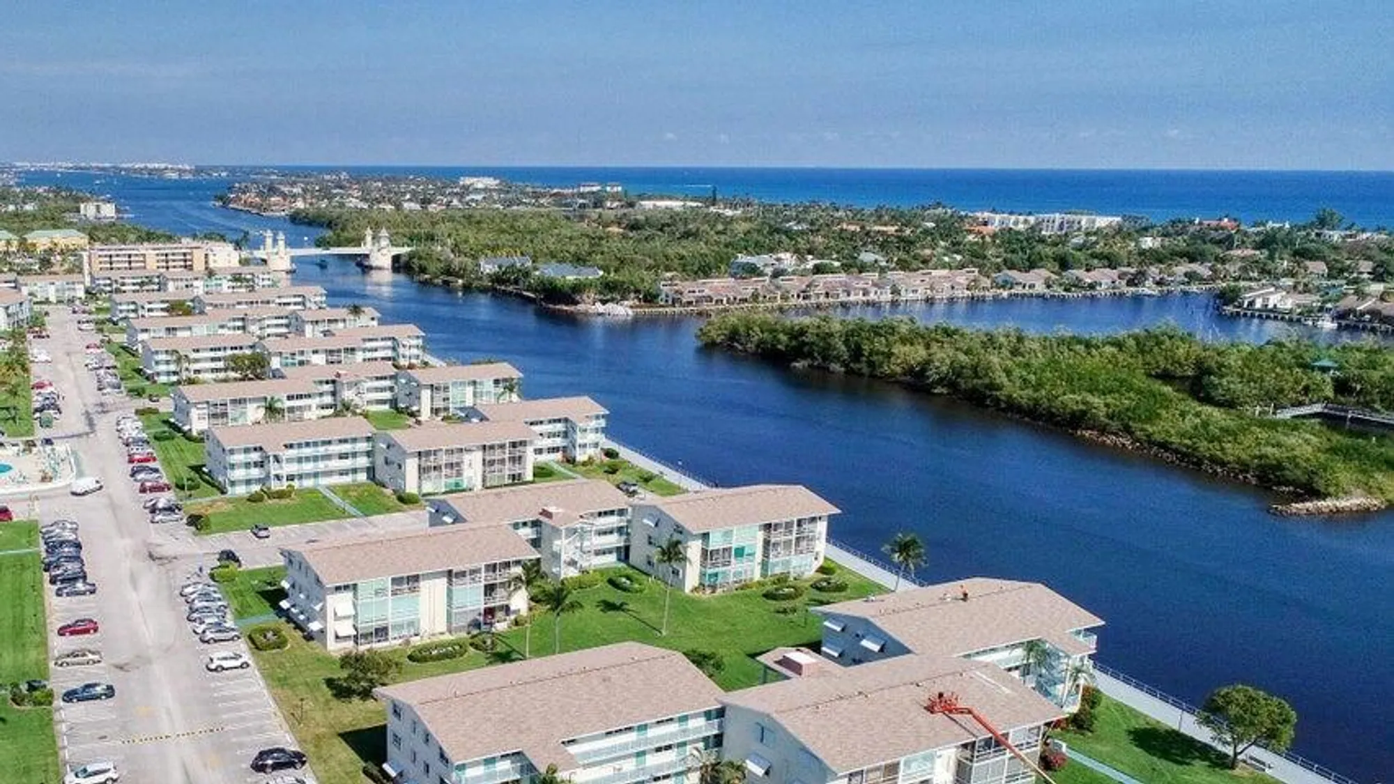 Property Slideshow image 1 of 41 | 350 horizons e unit e 106, Boynton Beach, FL, 33435