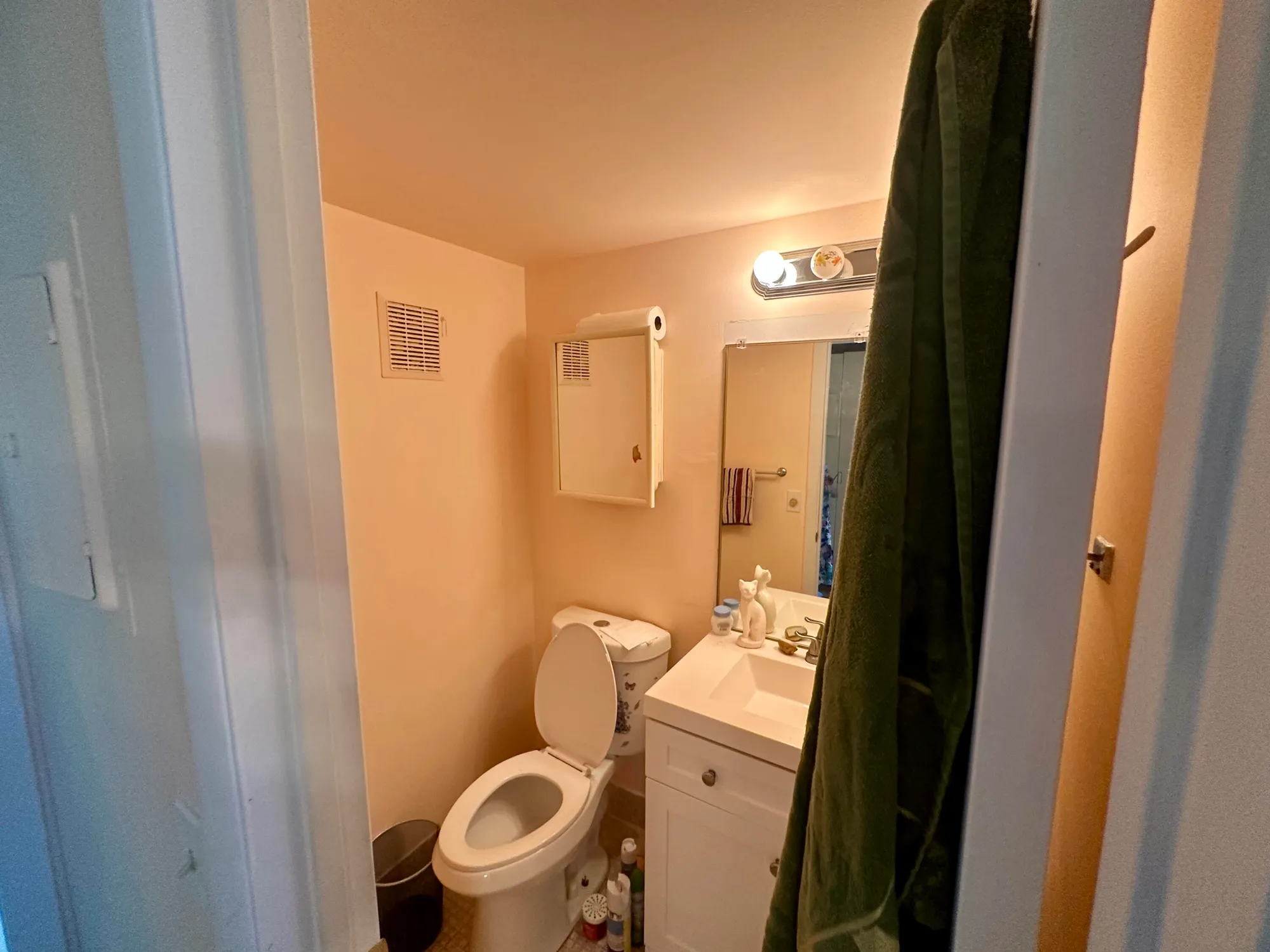 Property Slideshow image 10 of 14 | 522 tilford x, Deerfield Beach, FL, 33442