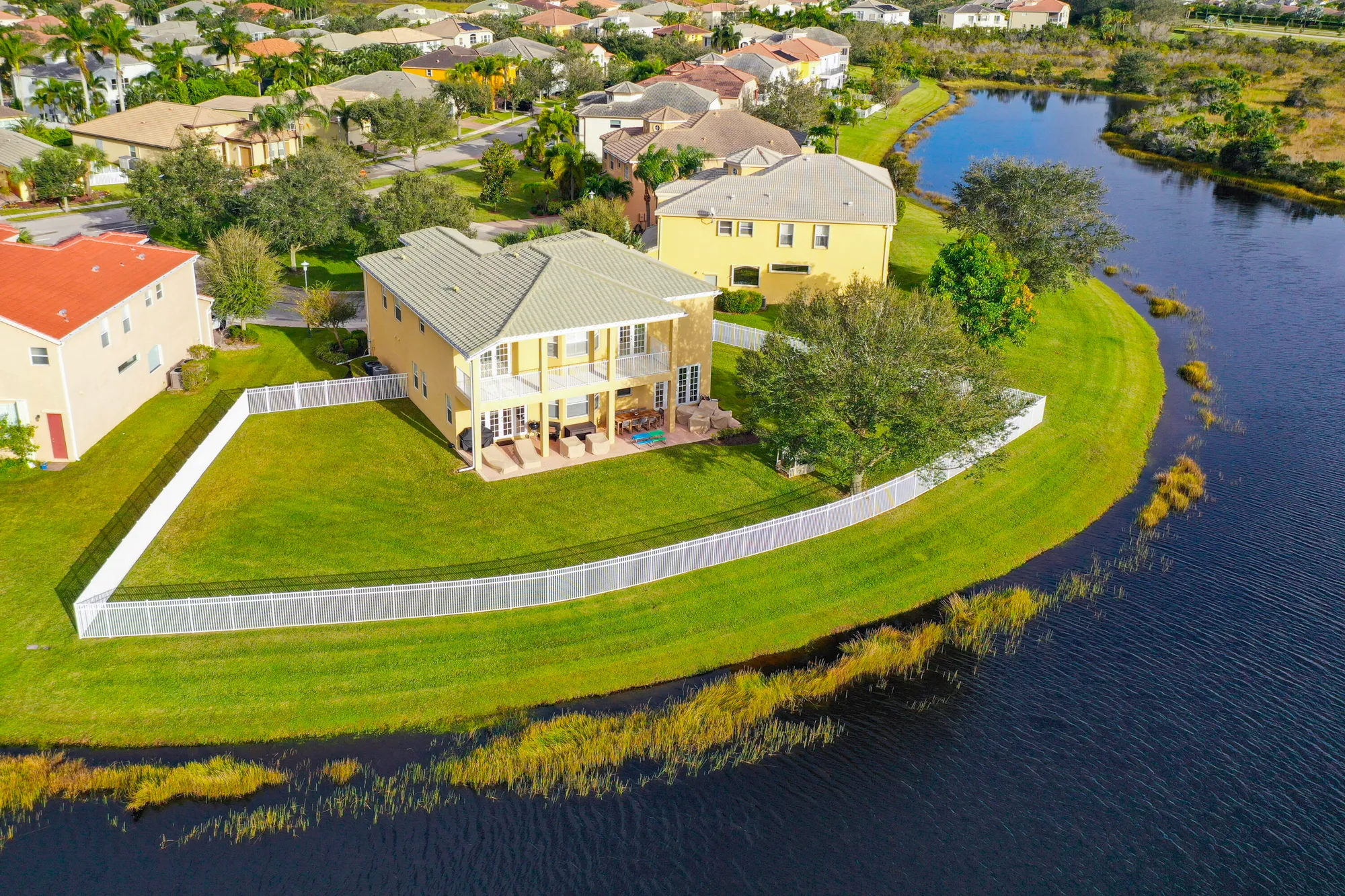 Property Slideshow image 16 of 55 | 11690 sw rockville ct, Port Saint Lucie, FL, 34987