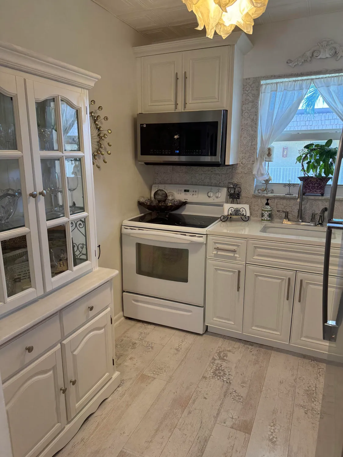 Property Slideshow image 7 of 49 | 600 snug harbor dr a 17, Boynton Beach, FL, 33435