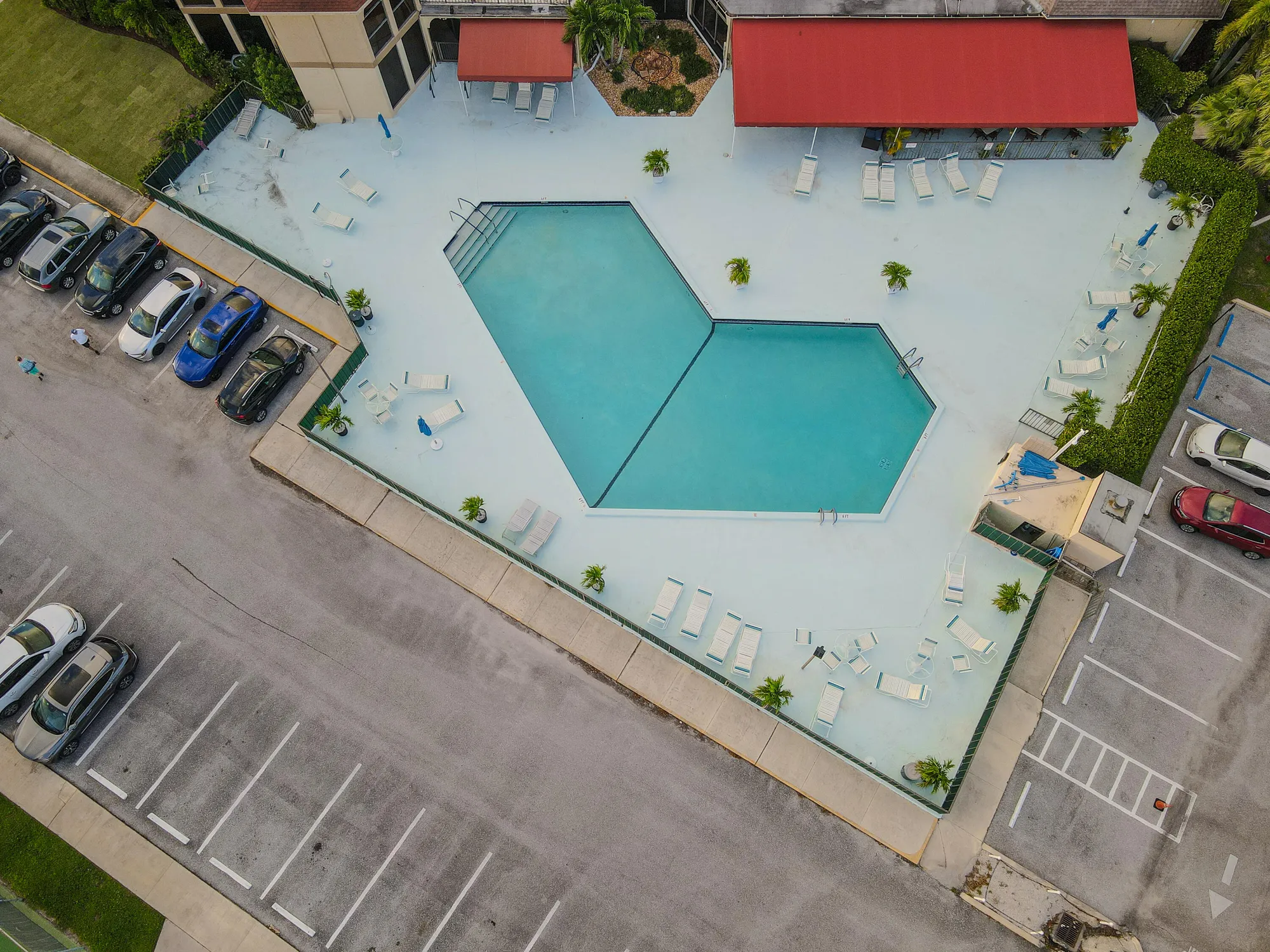 Property Slideshow image 31 of 41 | 3755 via poinciana apt 101, Lake Worth, FL, 33467