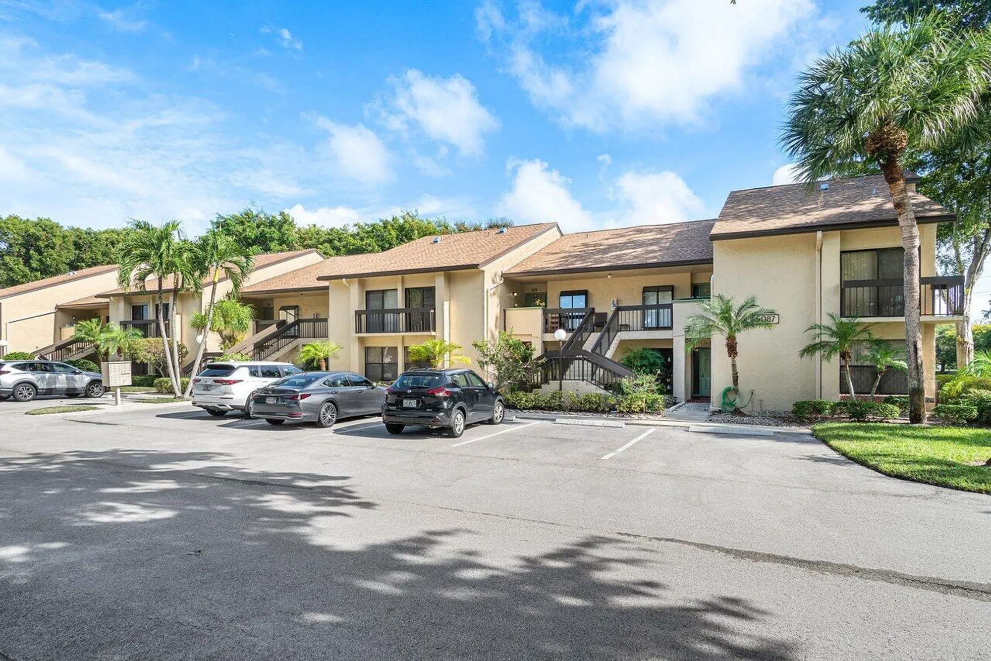 Property Slideshow image 33 of 66 | 5087 oak hill ln apt 315, Delray Beach, FL, 33484
