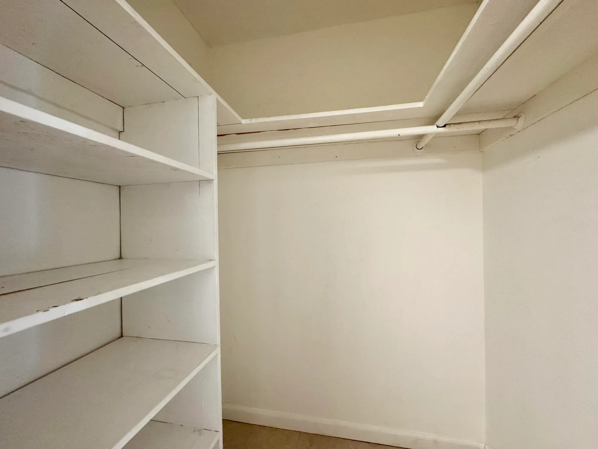 Property Slideshow image 11 of 19 | 206 dorchester i, West Palm Beach, FL, 33417