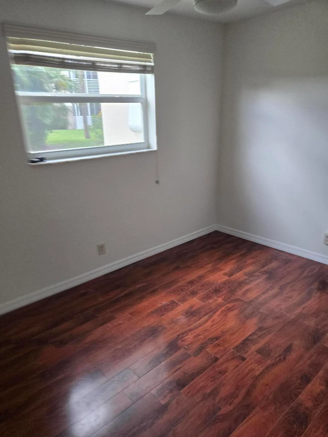 Property Slideshow image 16 of 25 | 2682 garden dr 110, Lake Worth, FL, 33461